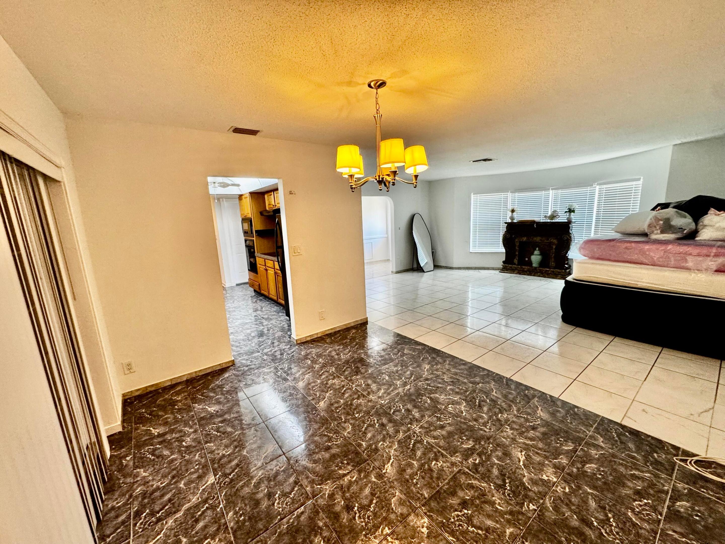 6600 NW 23rd, Margate FL 33063