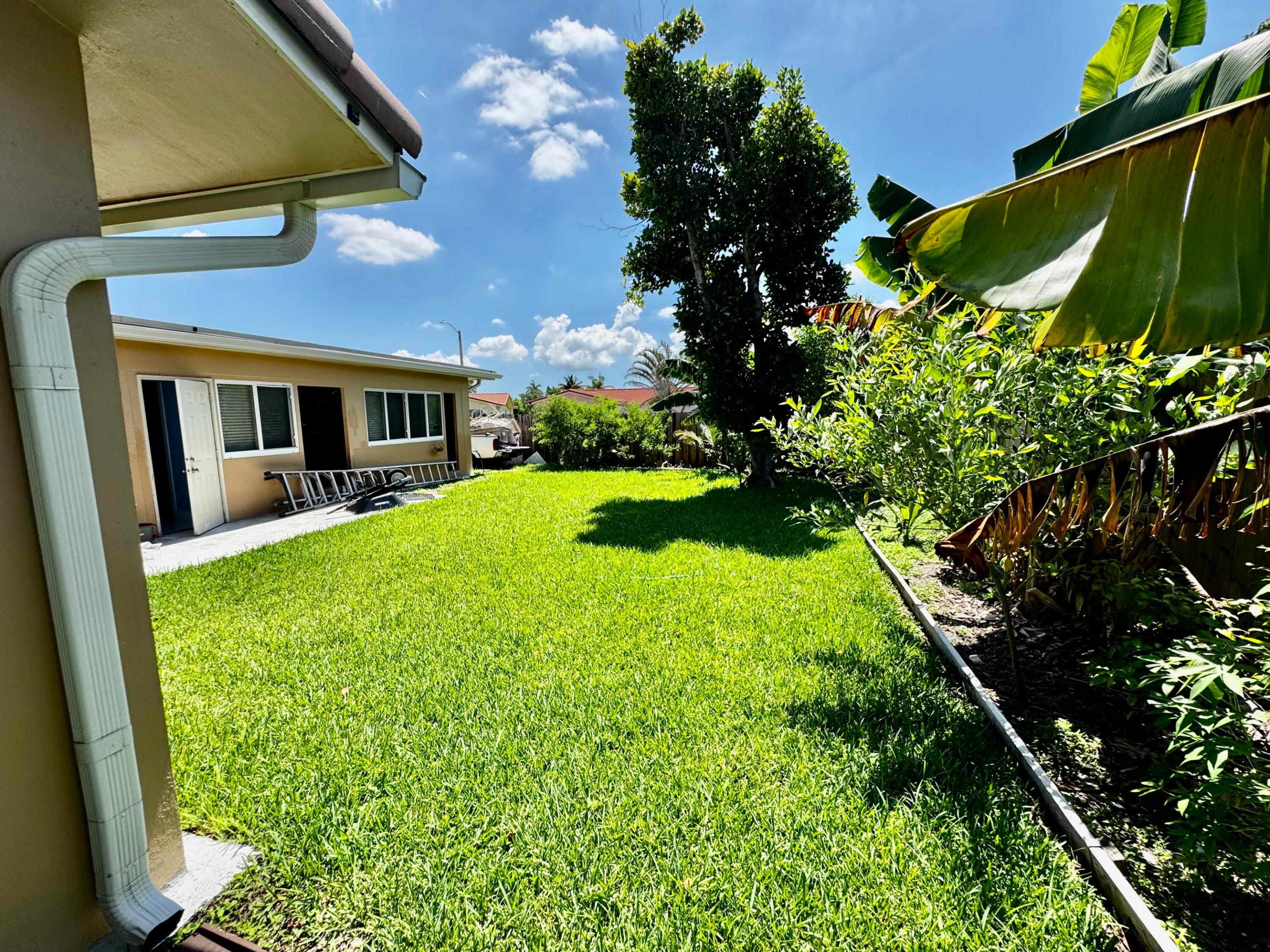 6600 NW 23rd, Margate FL 33063