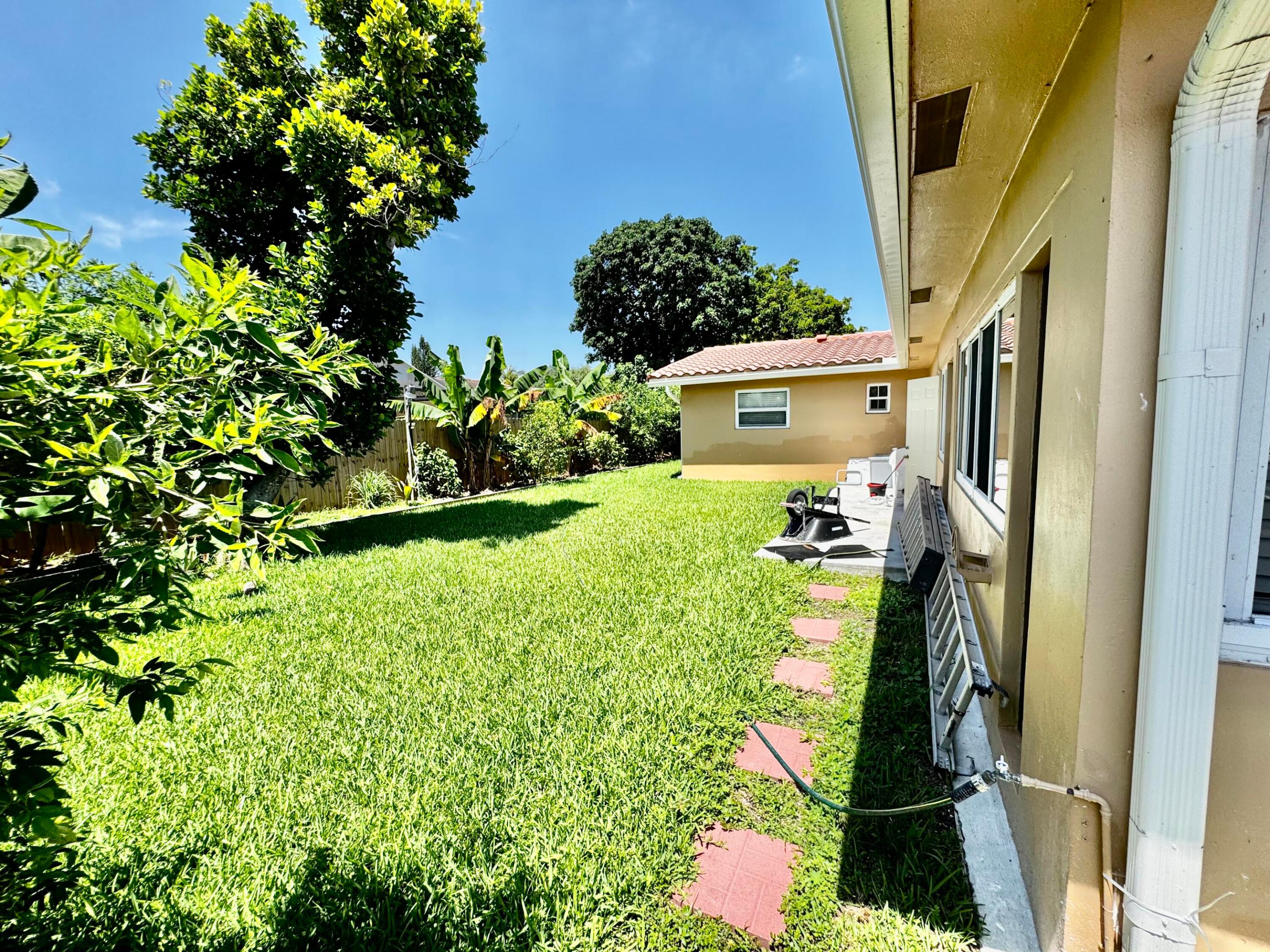 6600 NW 23rd, Margate FL 33063