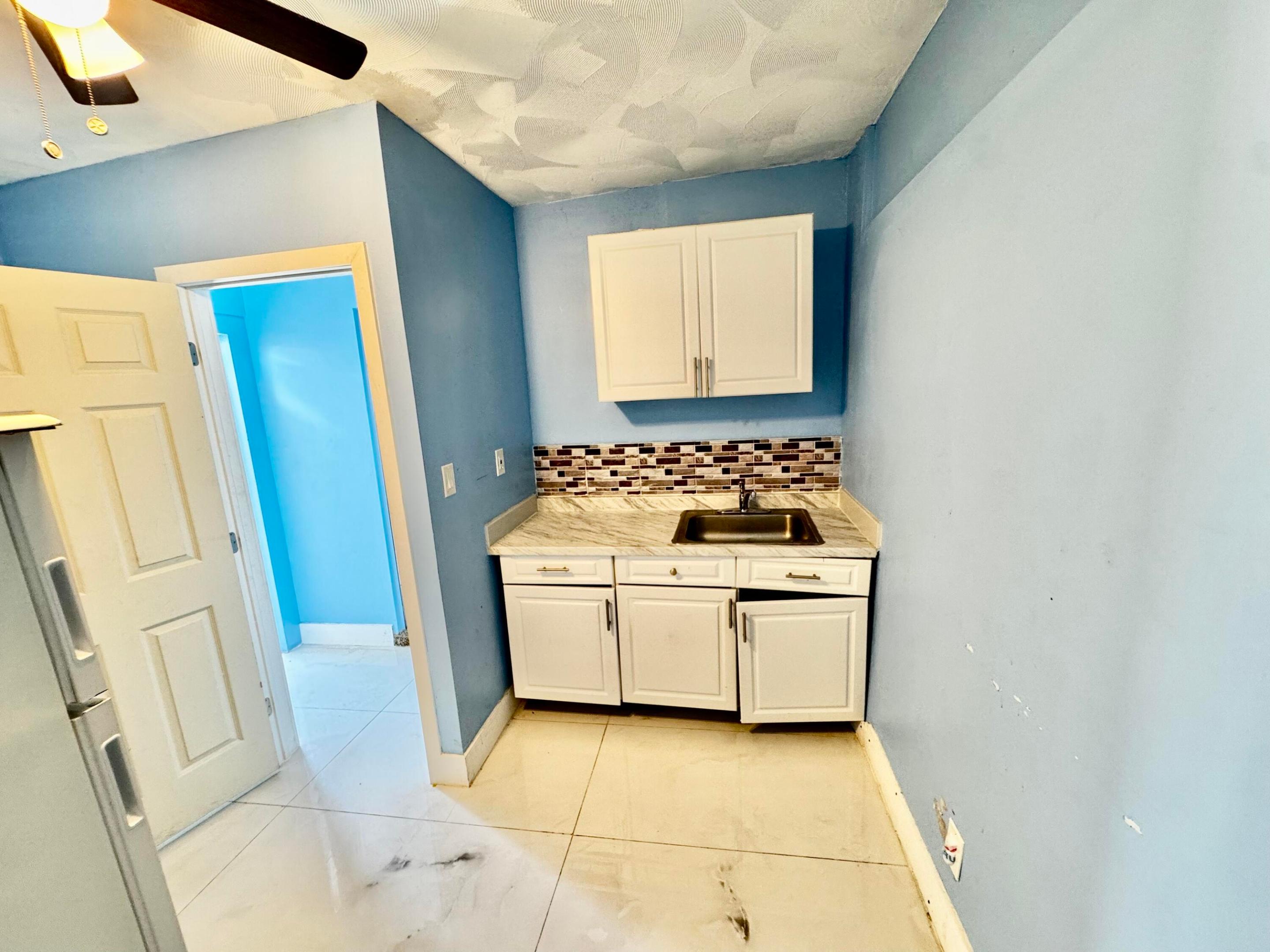 6600 NW 23rd, Margate FL 33063