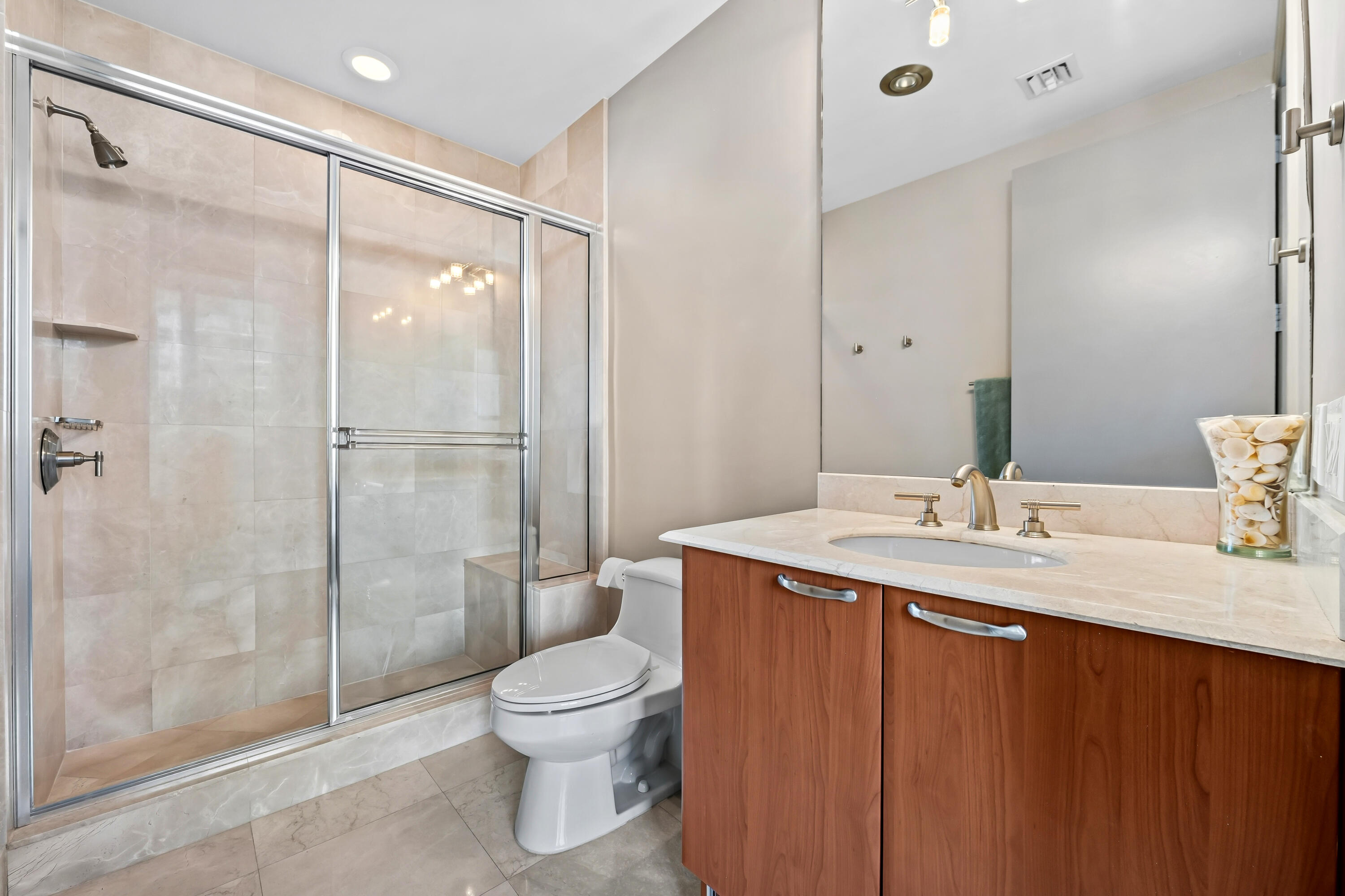 701 SE 21st #501, Deerfield Beach FL 33441