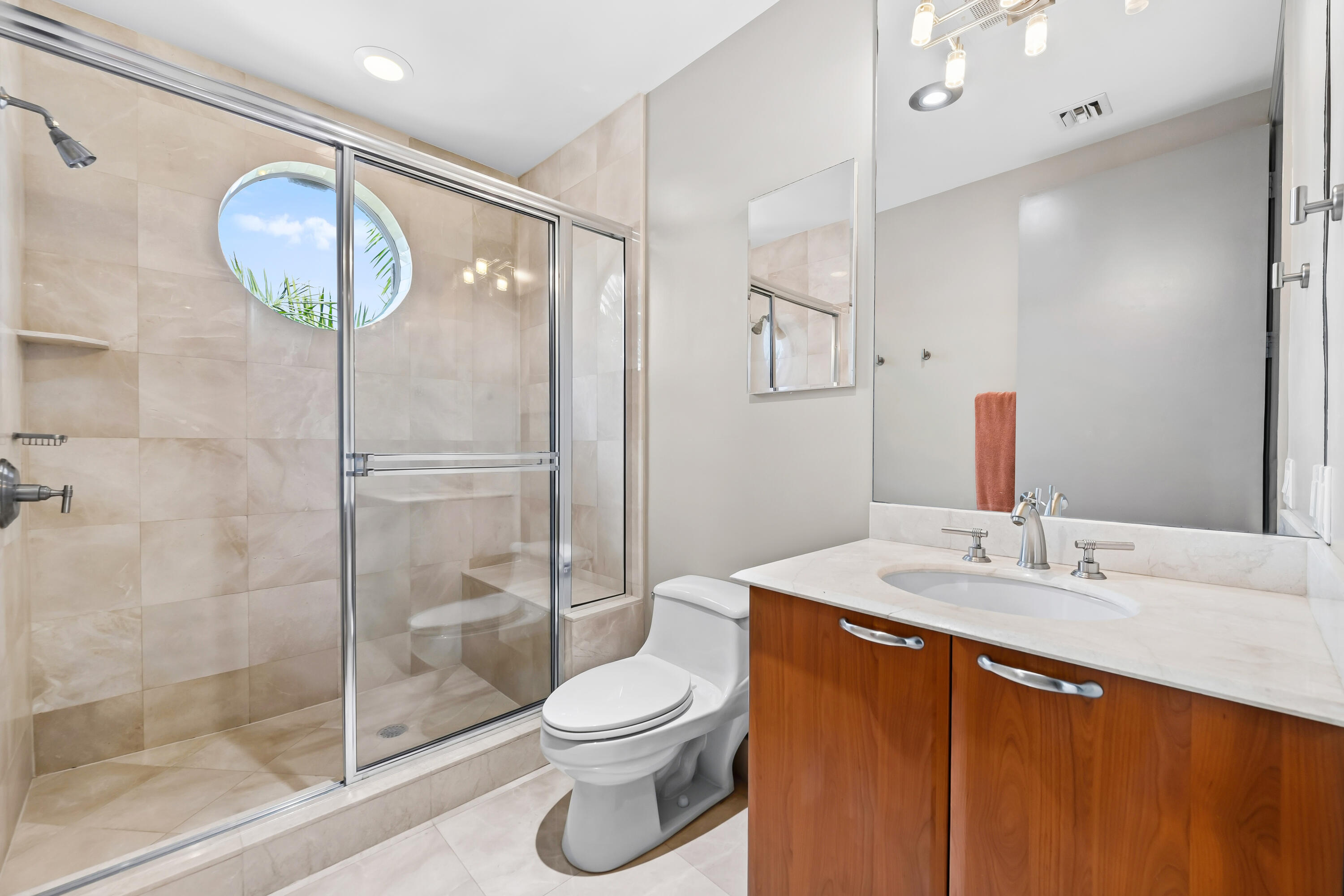 701 SE 21st #501, Deerfield Beach FL 33441