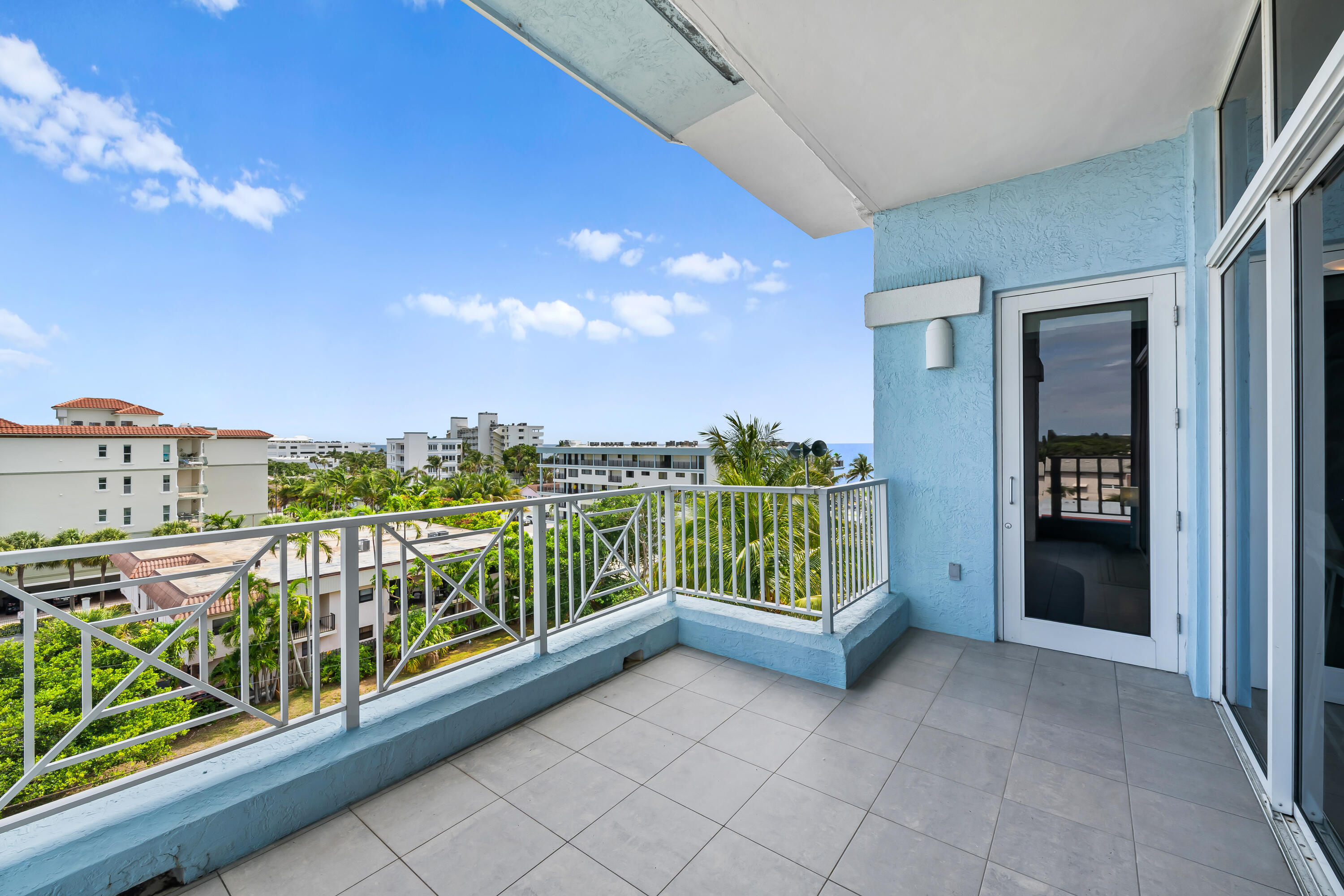 701 SE 21st #501, Deerfield Beach FL 33441