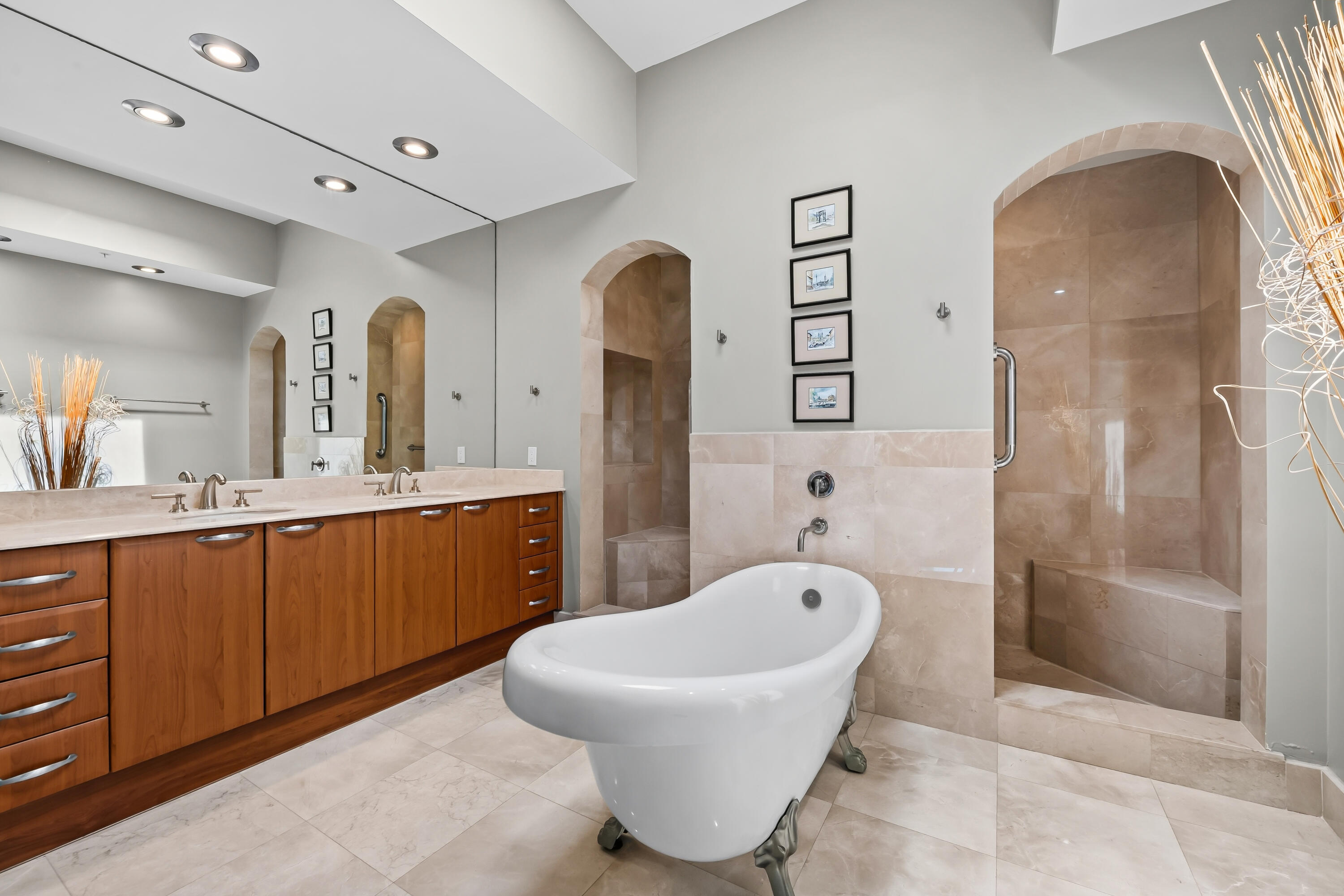 701 SE 21st #501, Deerfield Beach FL 33441