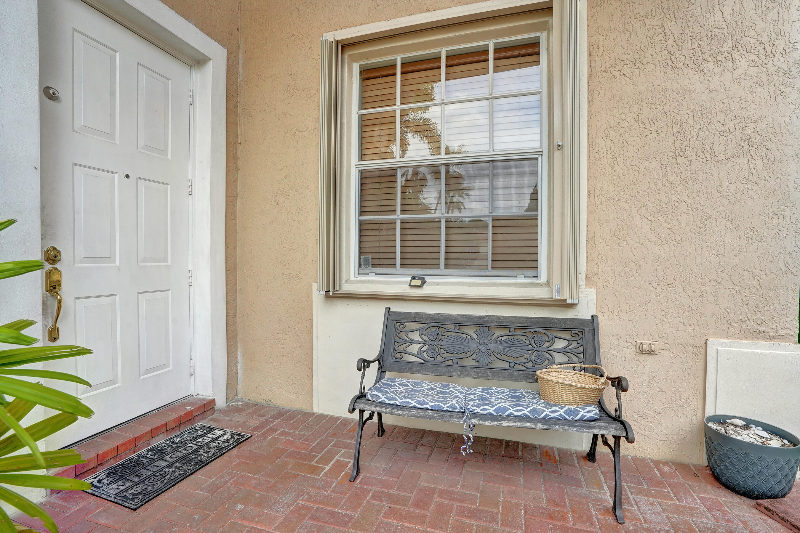 5897 NW 120th, Coral Springs FL 33076