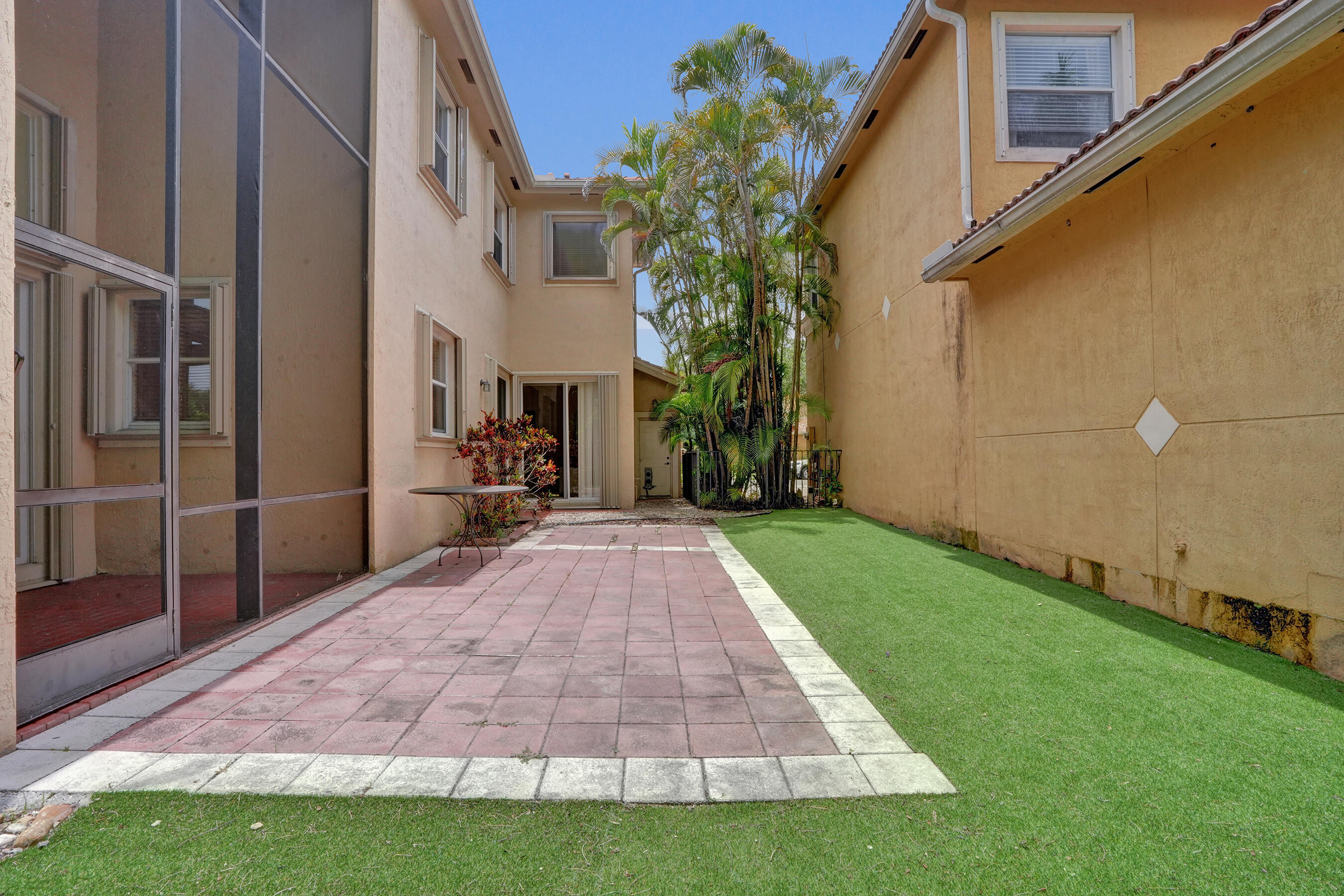 5897 NW 120th, Coral Springs FL 33076
