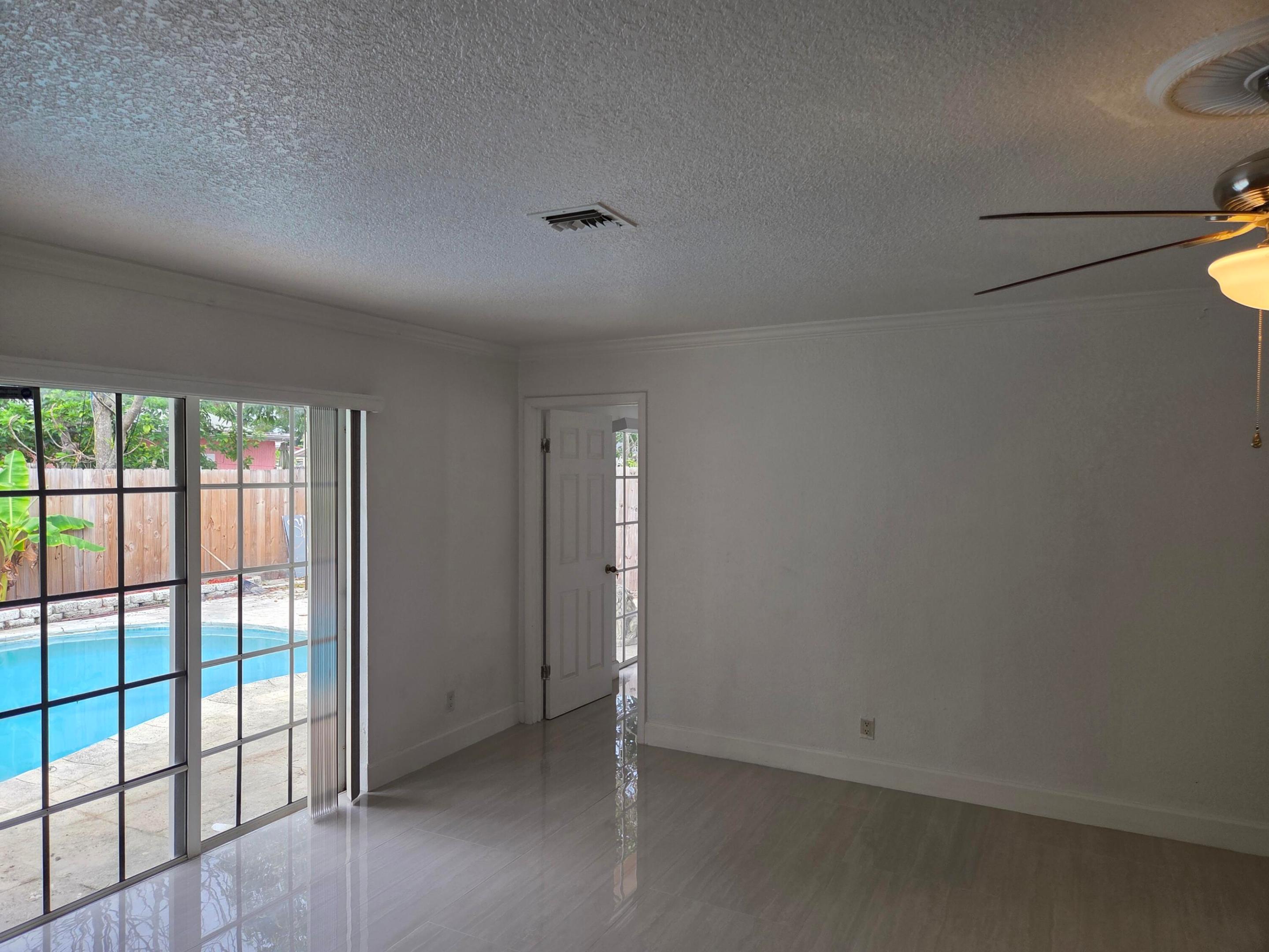 7601 Kimberly, North Lauderdale FL 33068