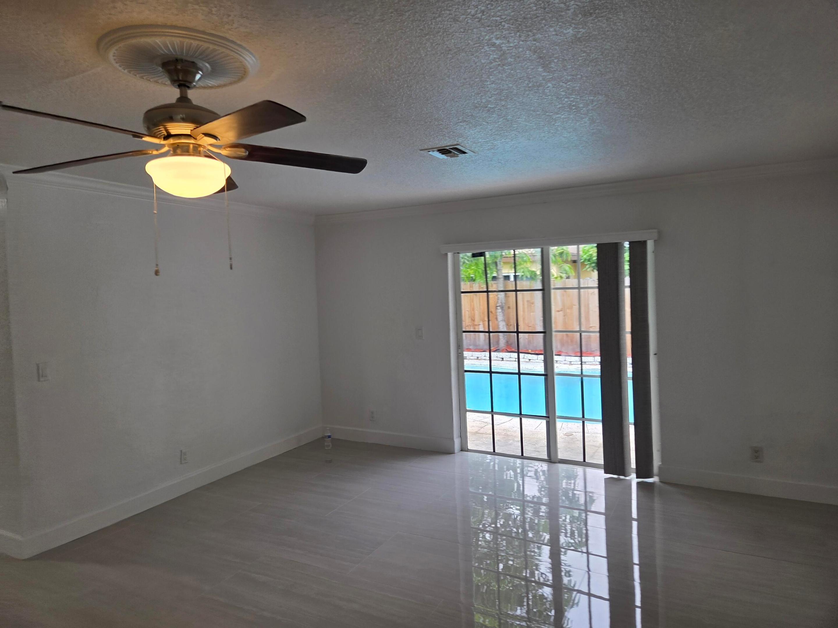 7601 Kimberly, North Lauderdale FL 33068