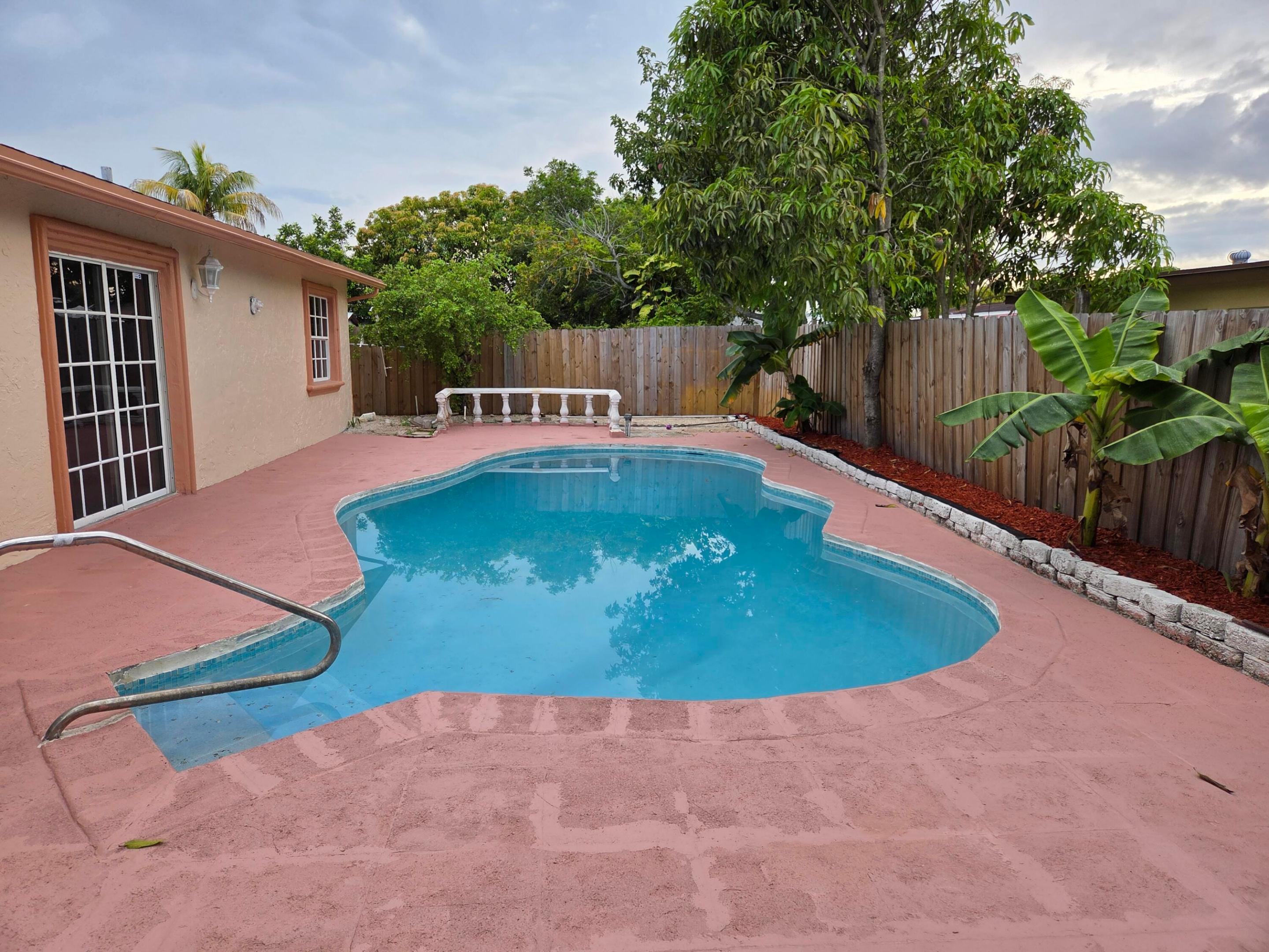 7601 Kimberly, North Lauderdale FL 33068