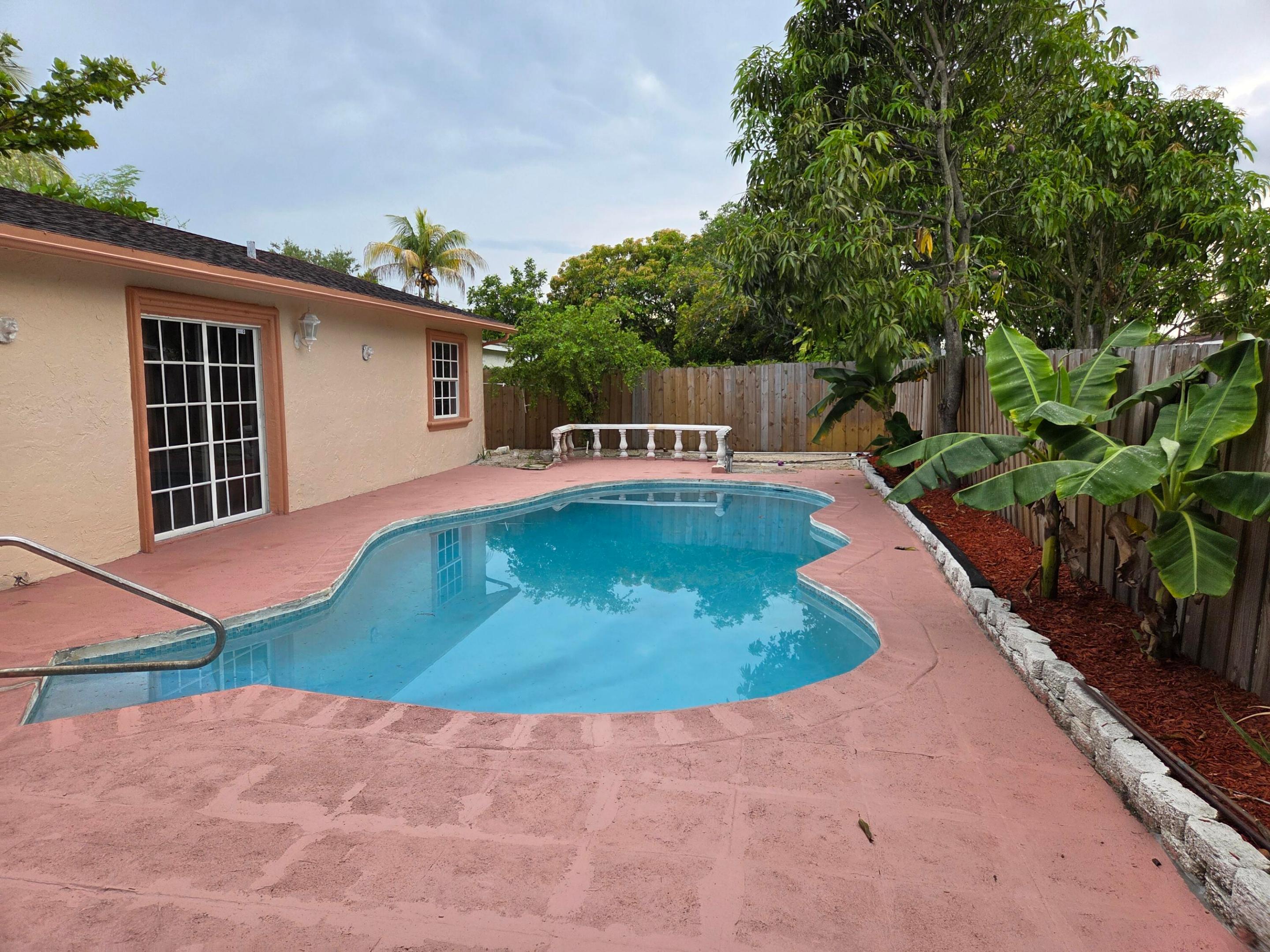 7601 Kimberly, North Lauderdale FL 33068