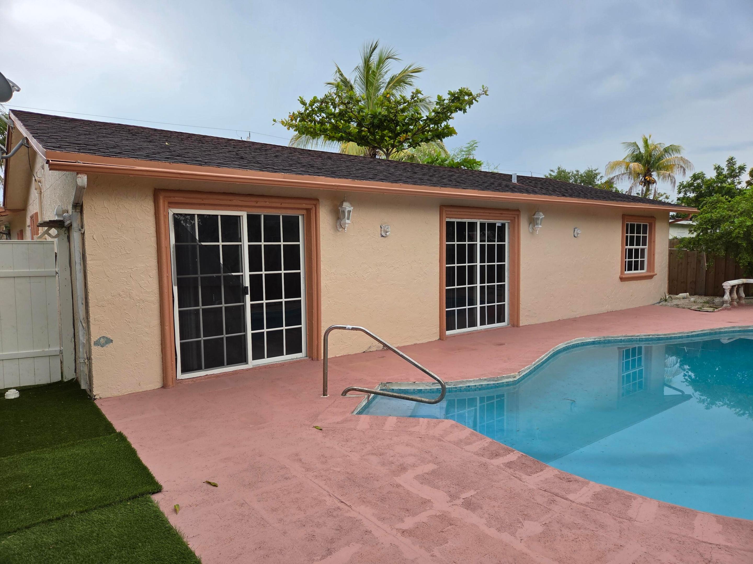 7601 Kimberly, North Lauderdale FL 33068