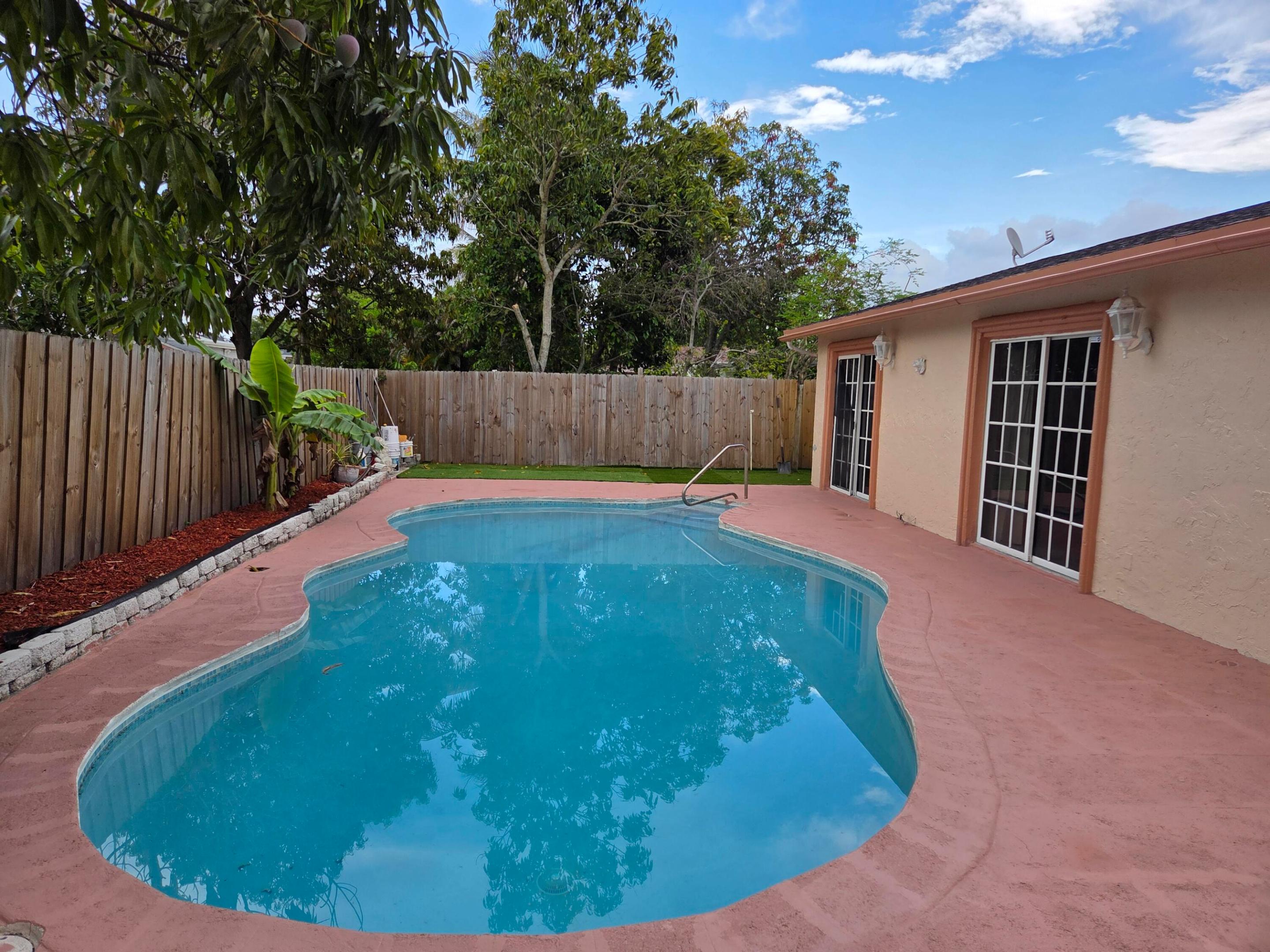 7601 Kimberly, North Lauderdale FL 33068