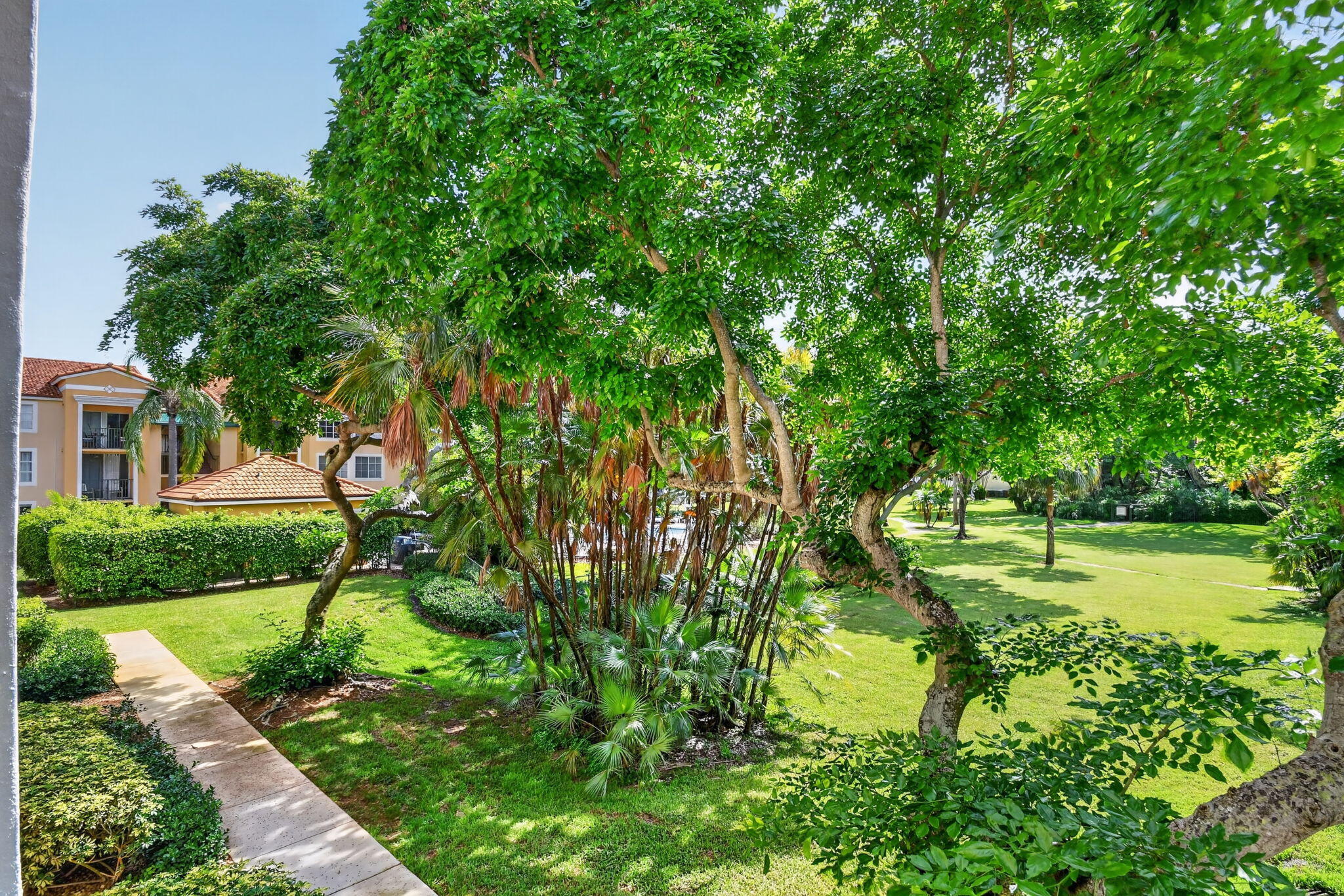 107 Yacht Club #208, Hypoluxo FL 33462