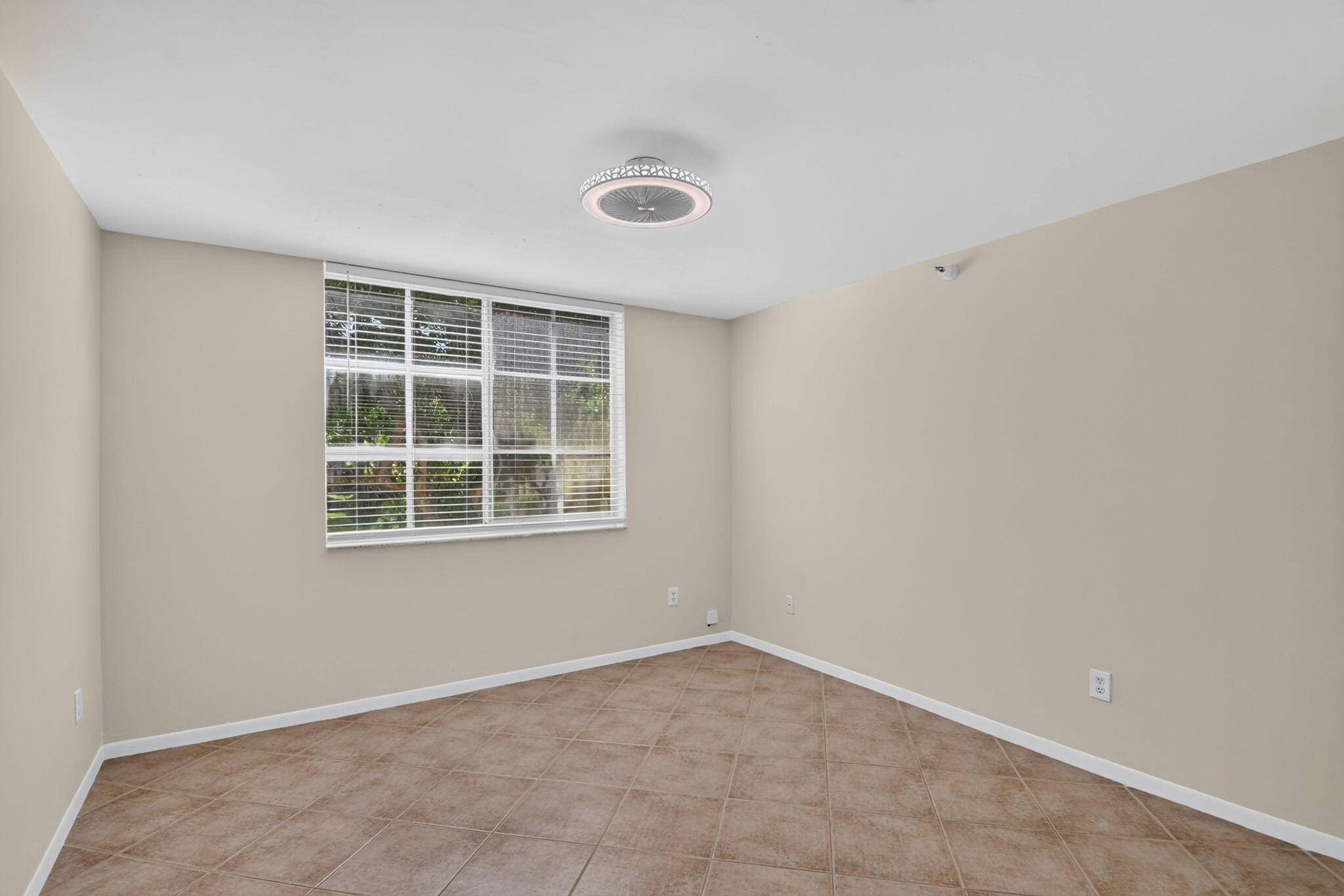 107 Yacht Club #208, Hypoluxo FL 33462