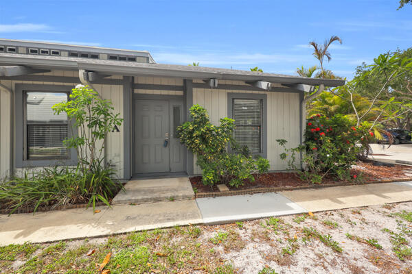426 N Cypress #A, Tequesta FL 33469