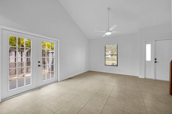 426 N Cypress #A, Tequesta FL 33469