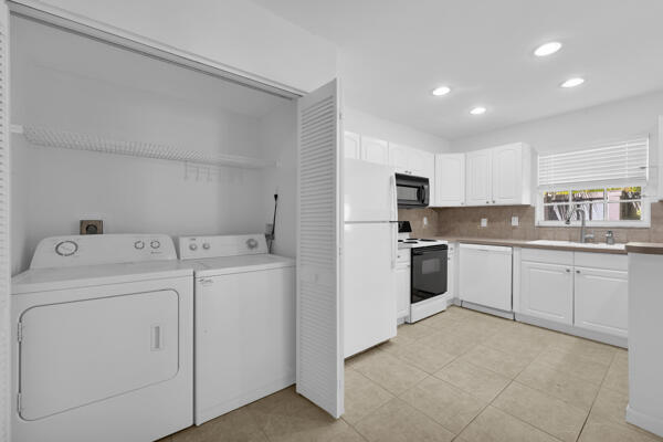 426 N Cypress #A, Tequesta FL 33469