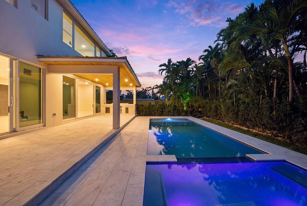 2611 Clematis, Fort Lauderdale FL 33301