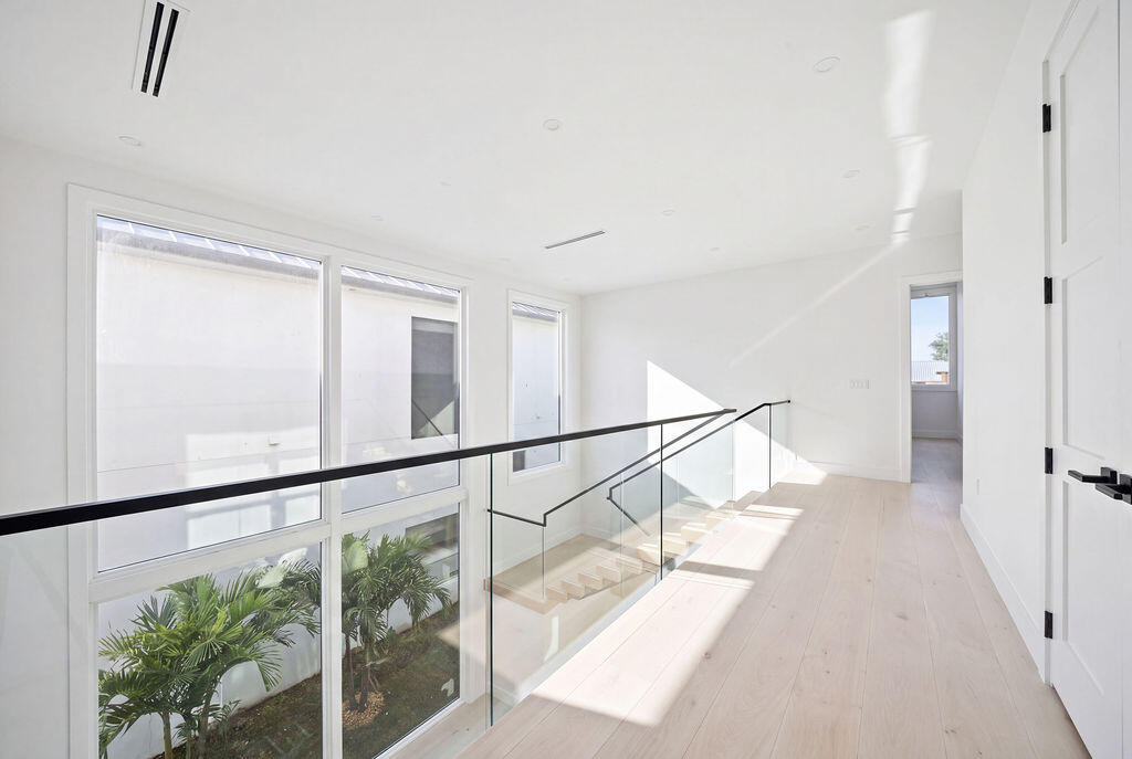 2611 Clematis, Fort Lauderdale FL 33301
