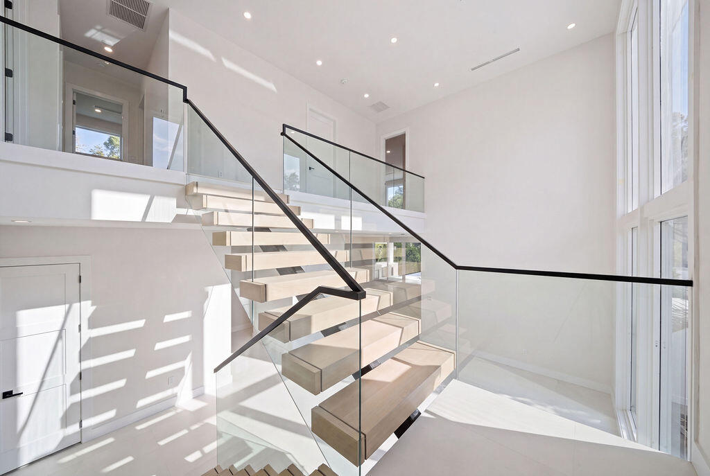 2611 Clematis, Fort Lauderdale FL 33301