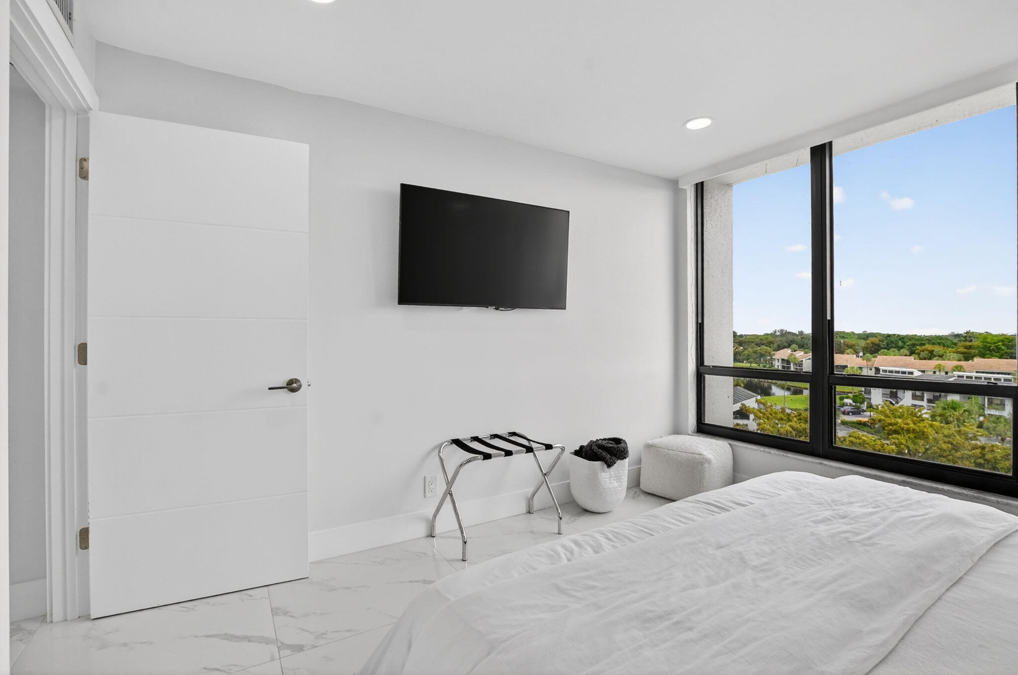 7738 Lakeside #362, Boca Raton FL 33434