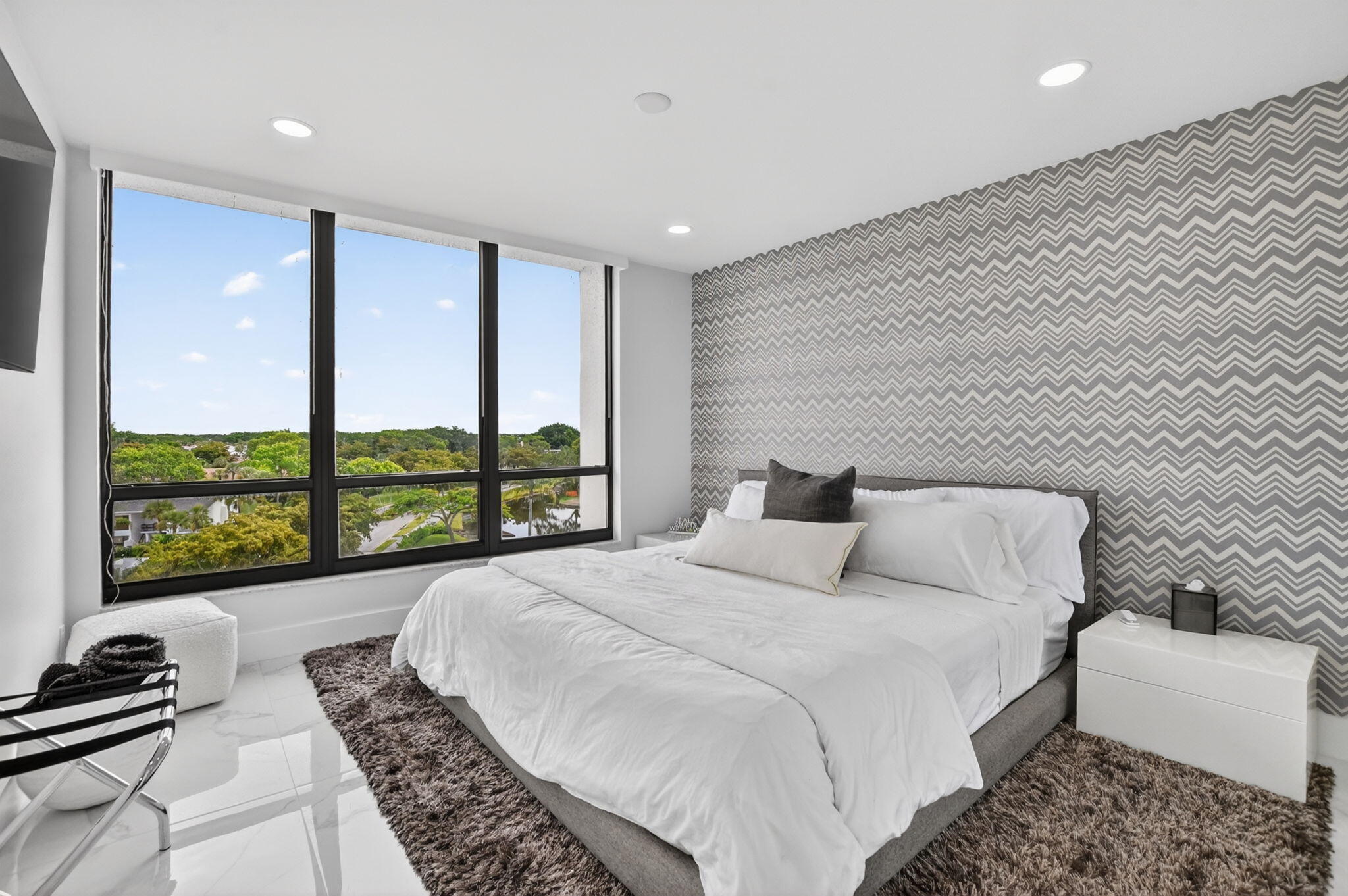 7738 Lakeside #362, Boca Raton FL 33434