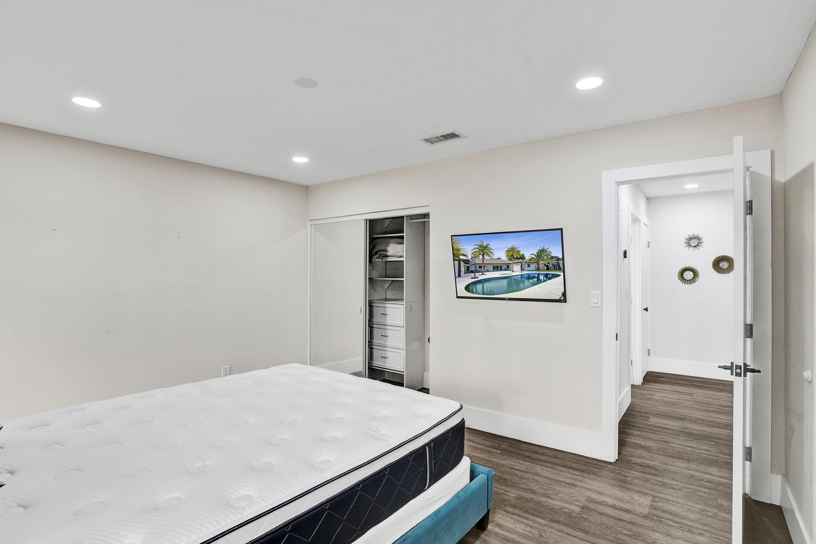 343 Layne, Hallandale Beach FL 33009