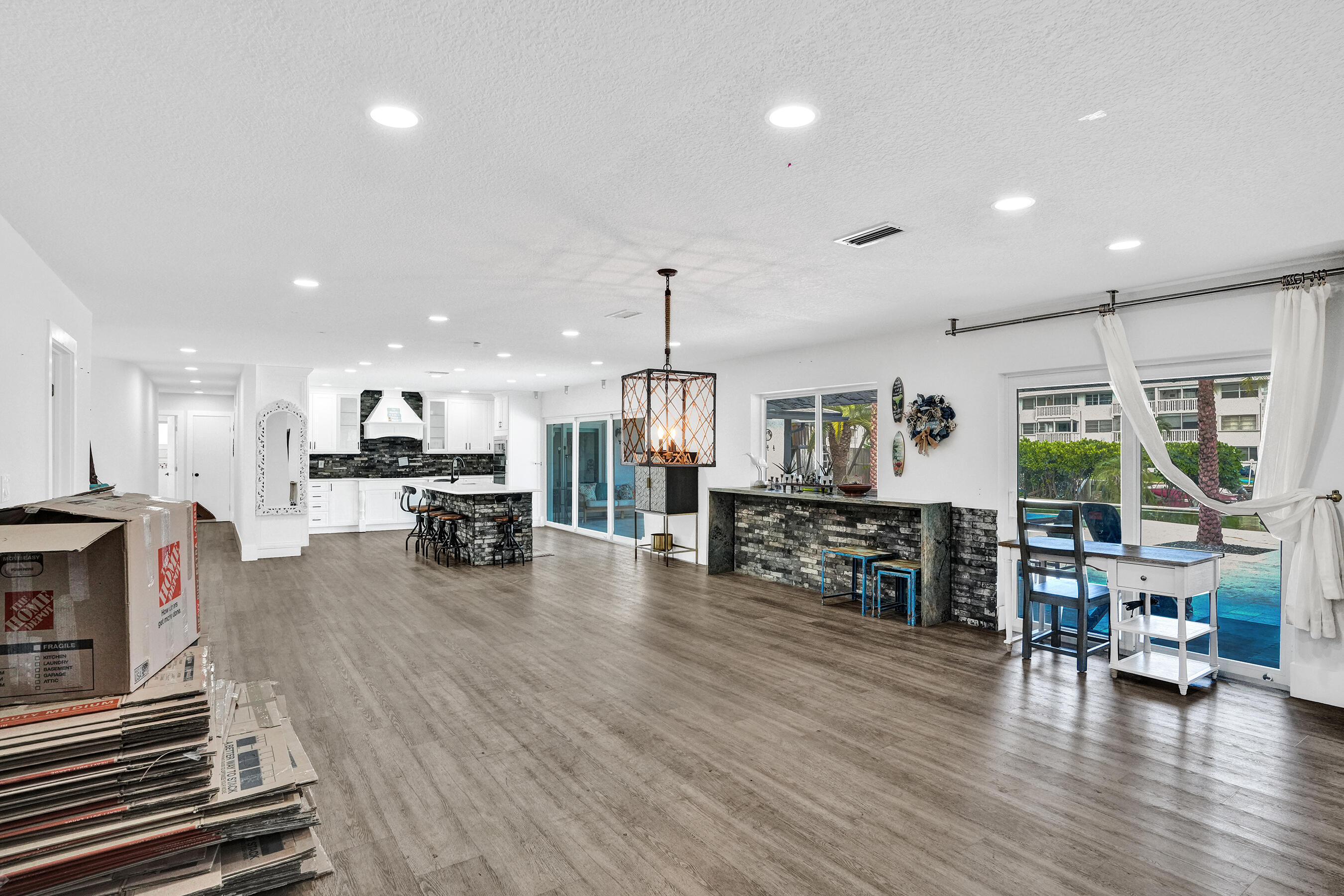 343 Layne, Hallandale Beach FL 33009