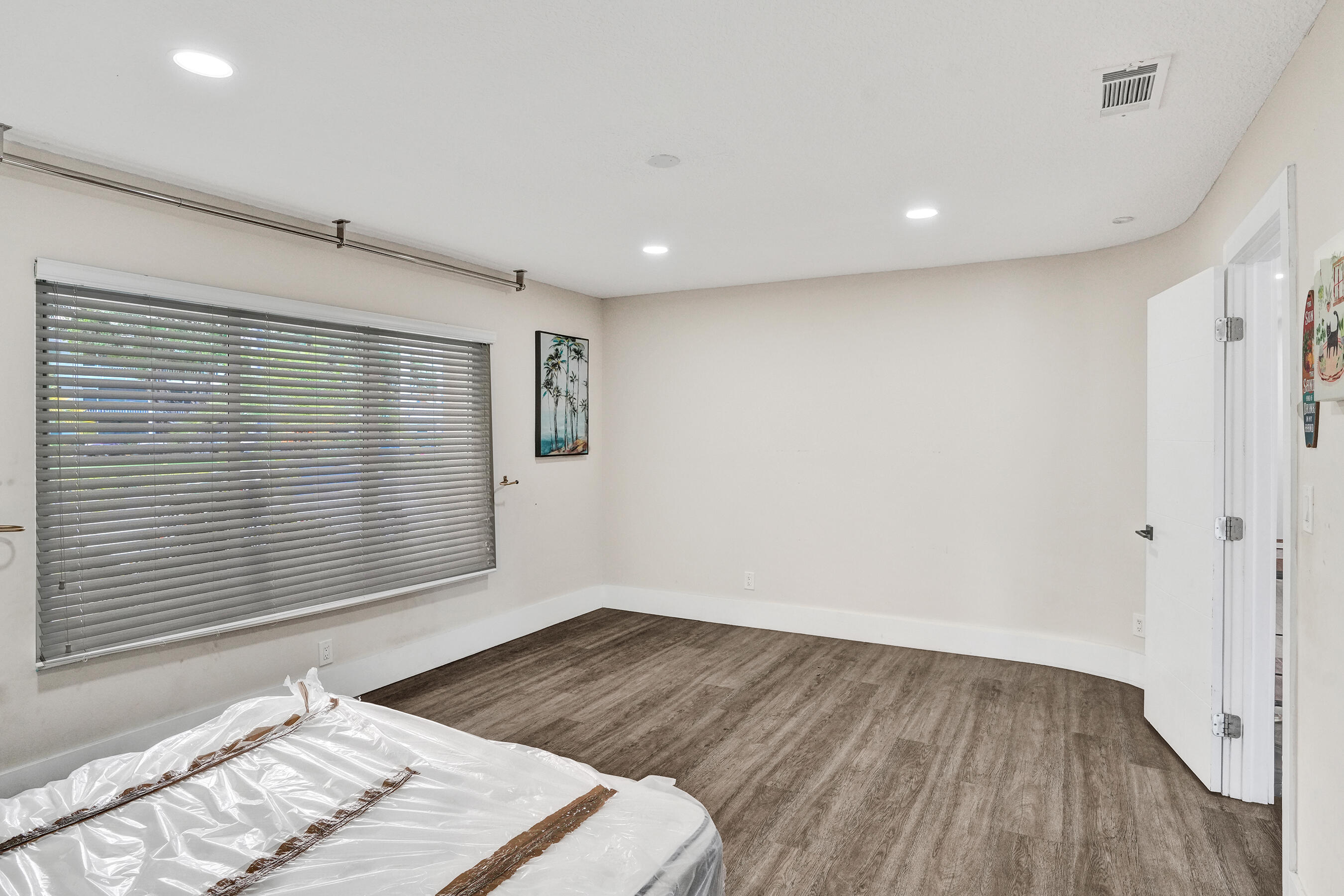 343 Layne, Hallandale Beach FL 33009