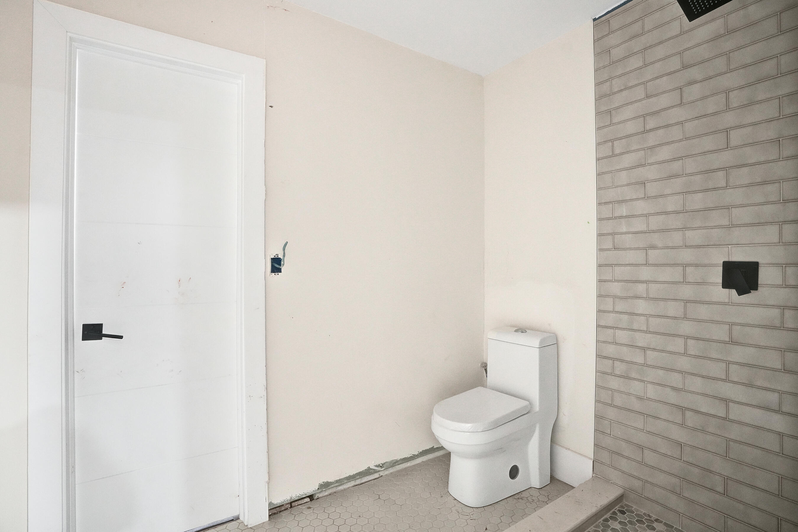 343 Layne, Hallandale Beach FL 33009