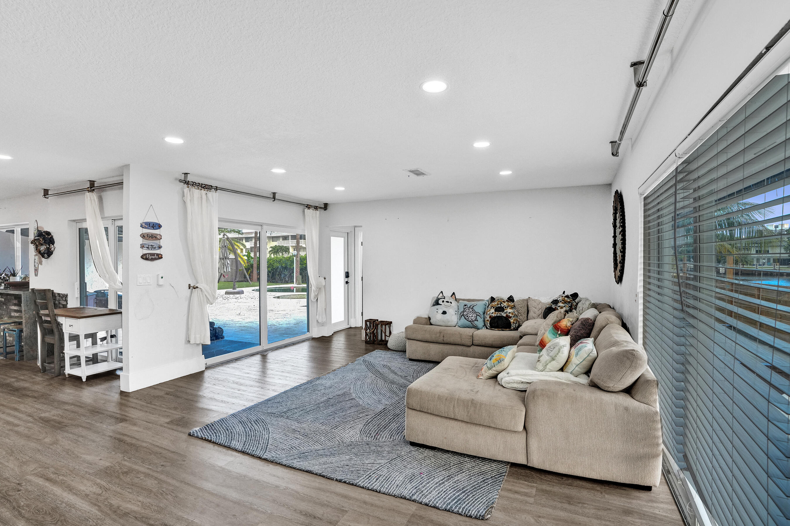 343 Layne, Hallandale Beach FL 33009