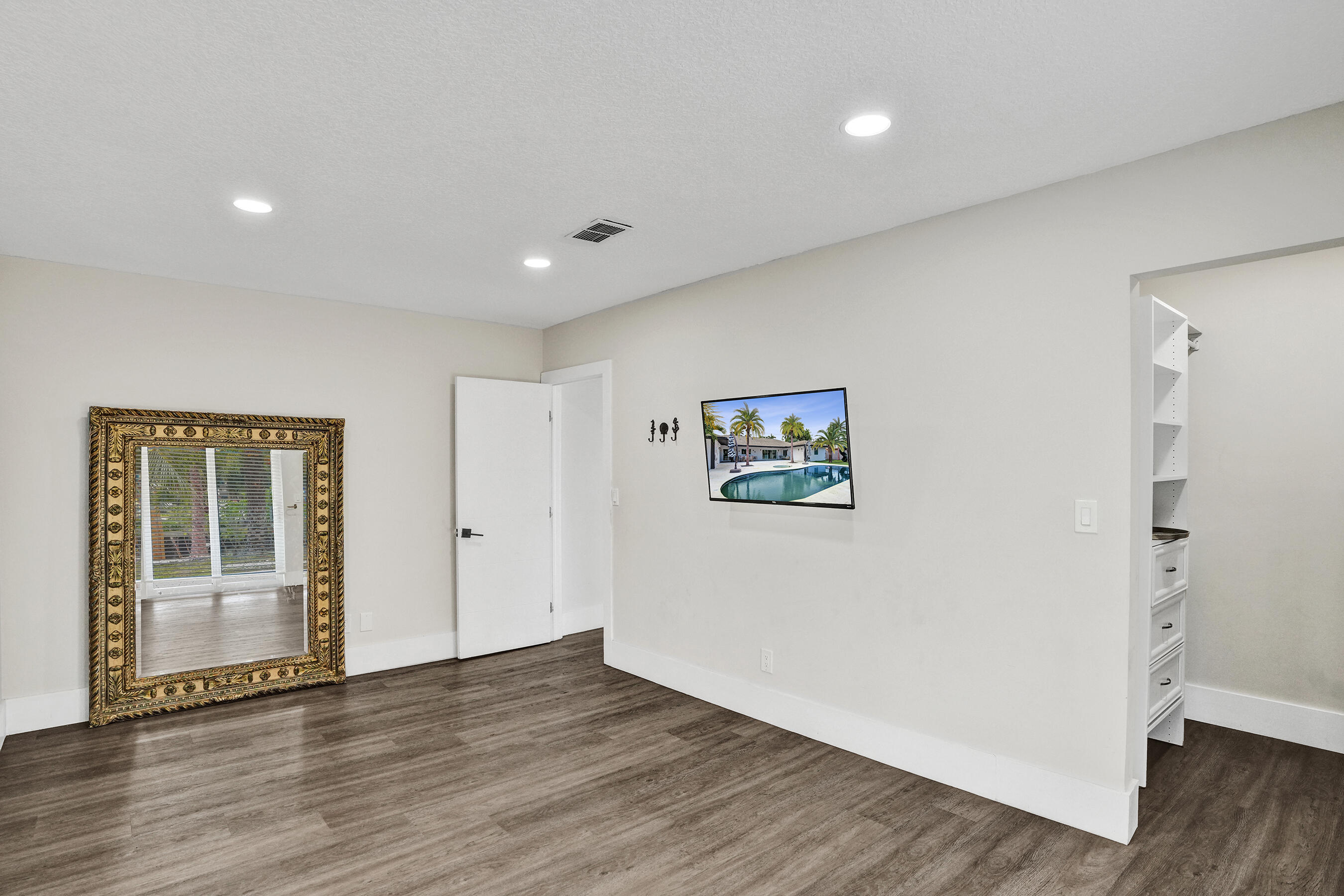343 Layne, Hallandale Beach FL 33009