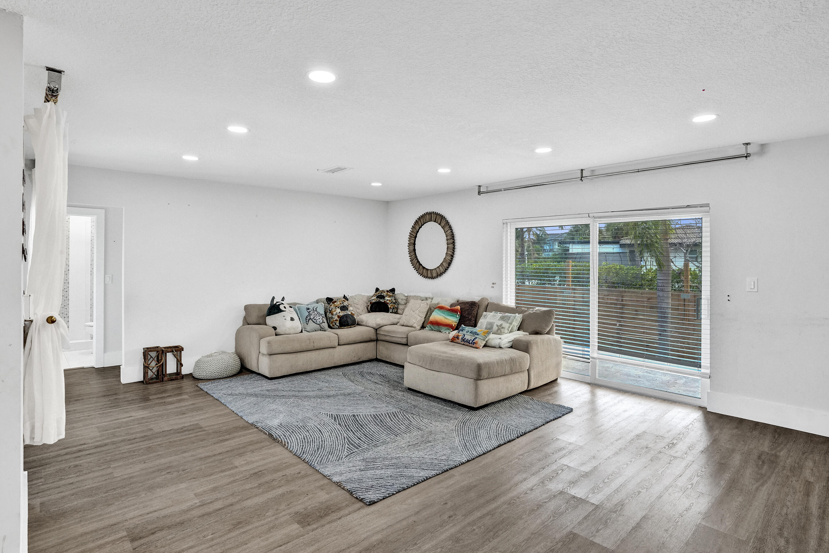 343 Layne, Hallandale Beach FL 33009