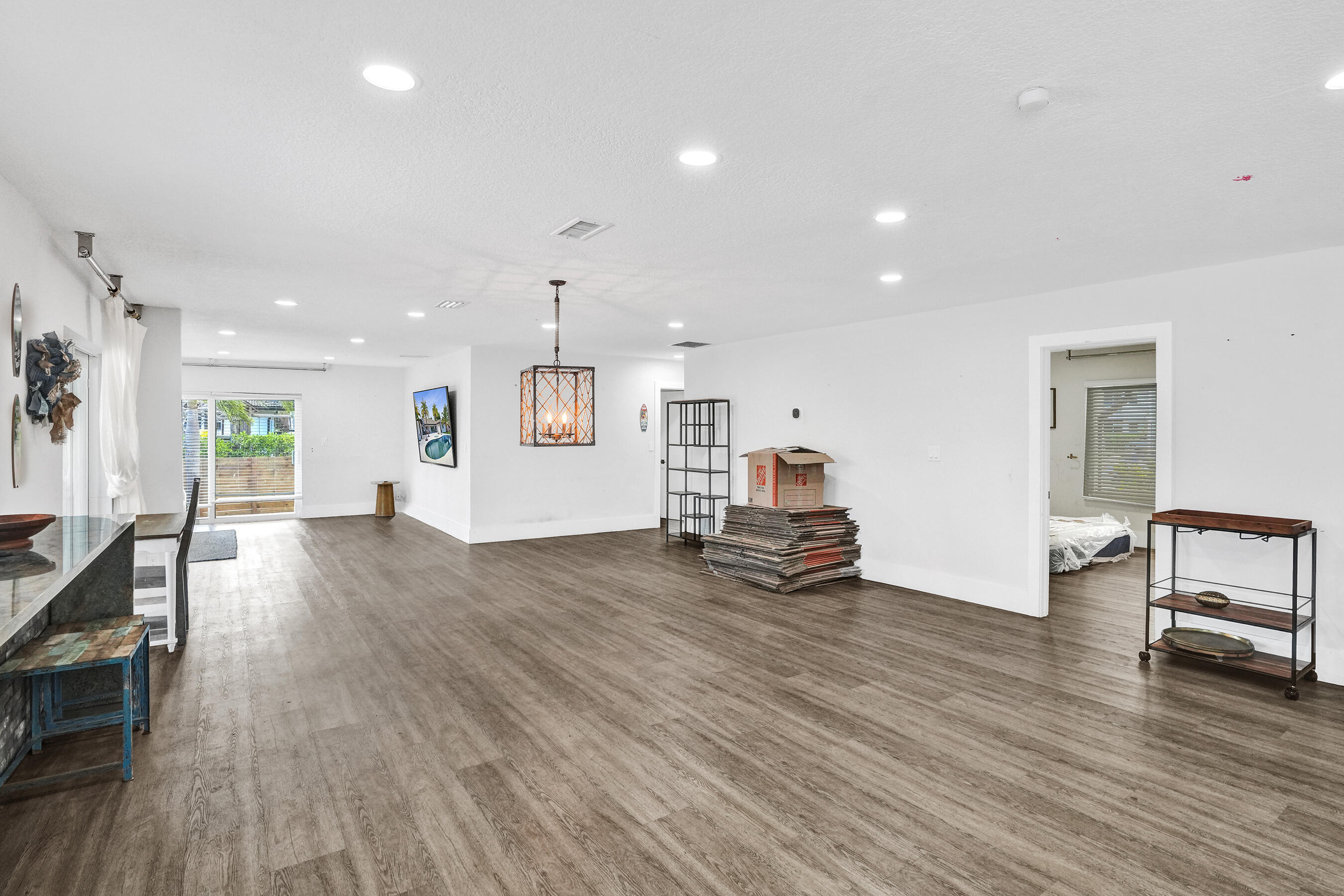 343 Layne, Hallandale Beach FL 33009