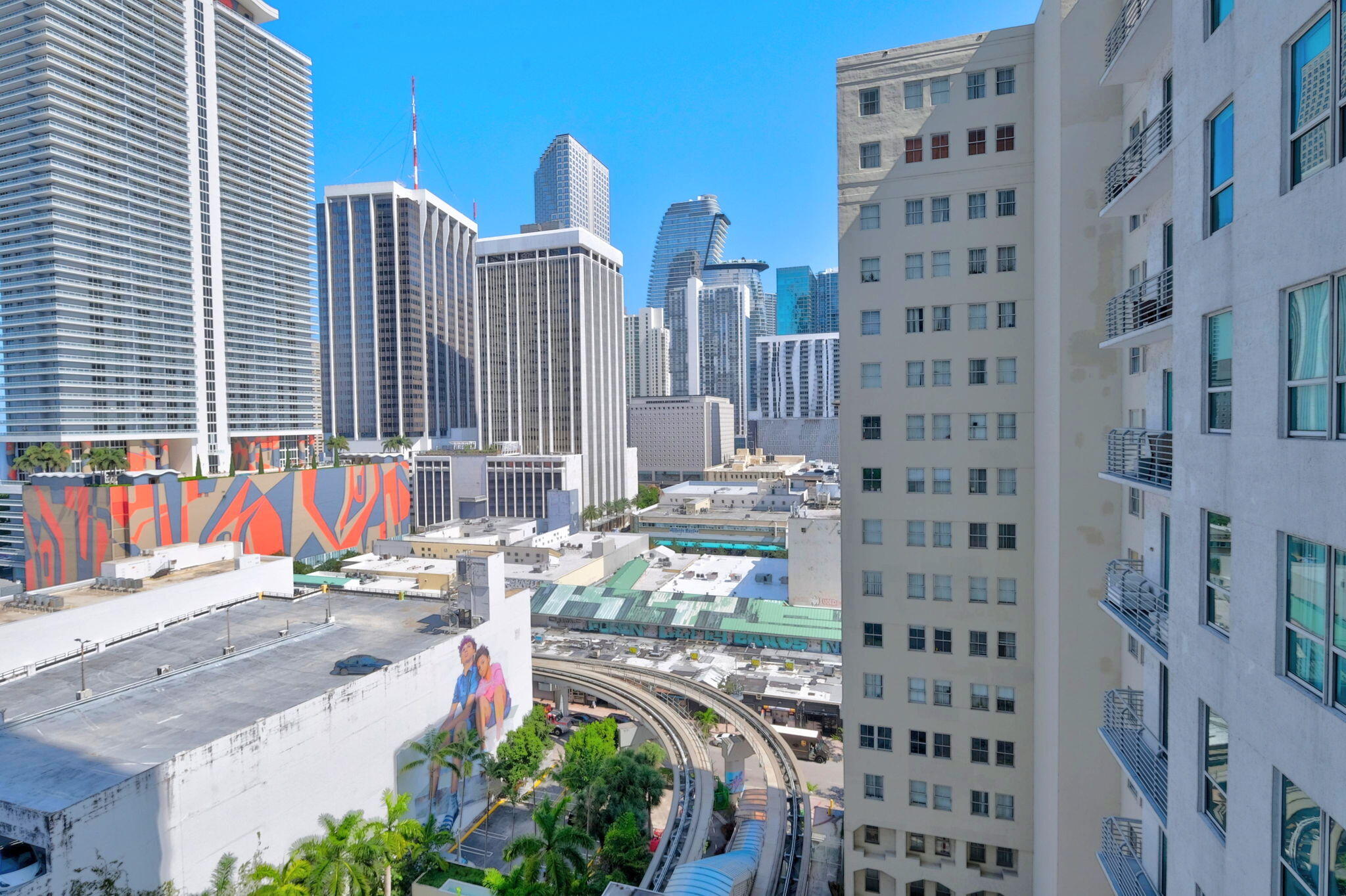 133 NE 2nd #1408, Miami FL 33132