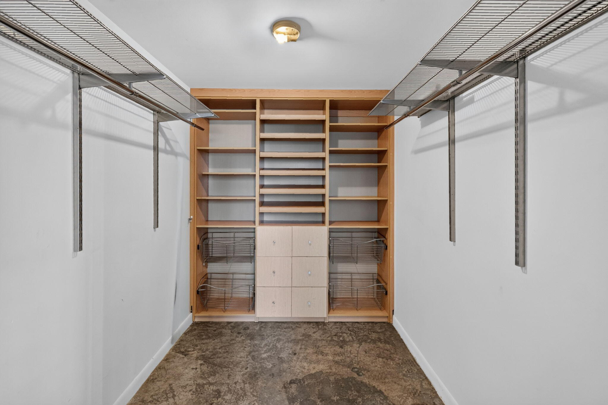 133 NE 2nd #1408, Miami FL 33132