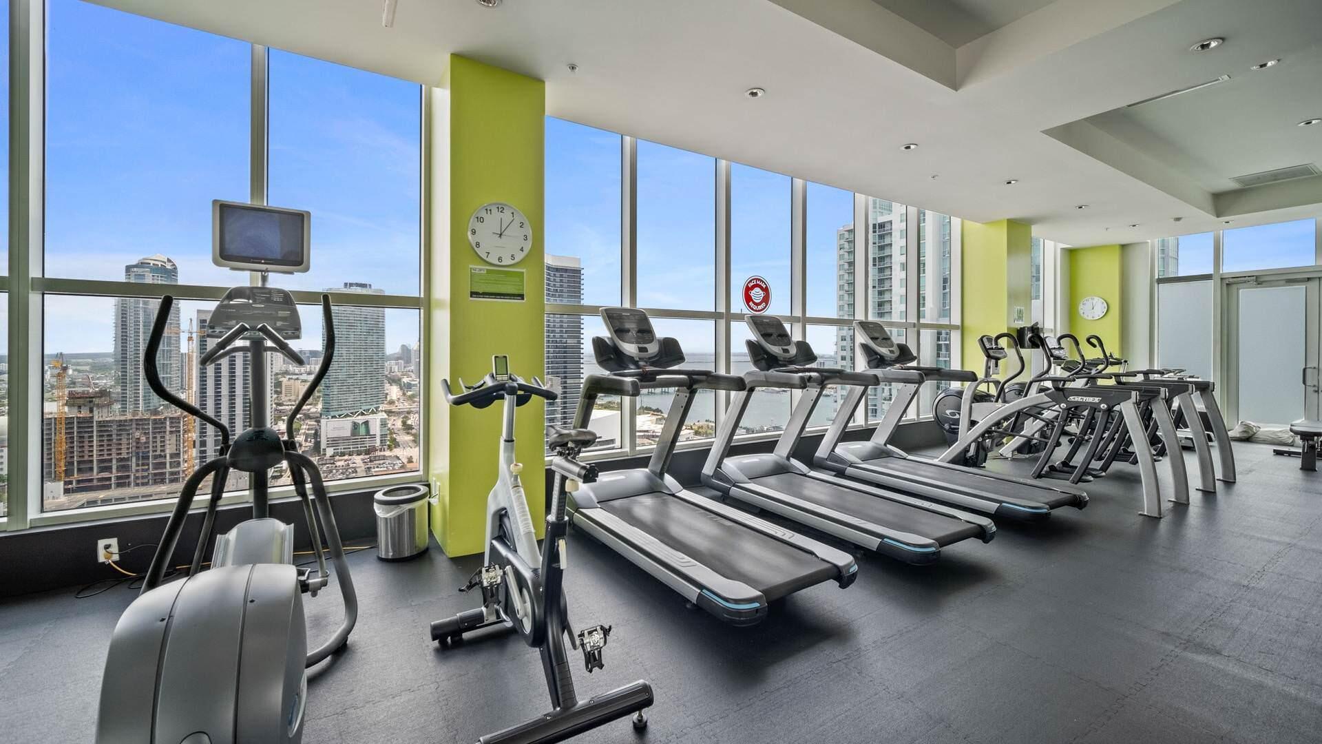 133 NE 2nd #1408, Miami FL 33132