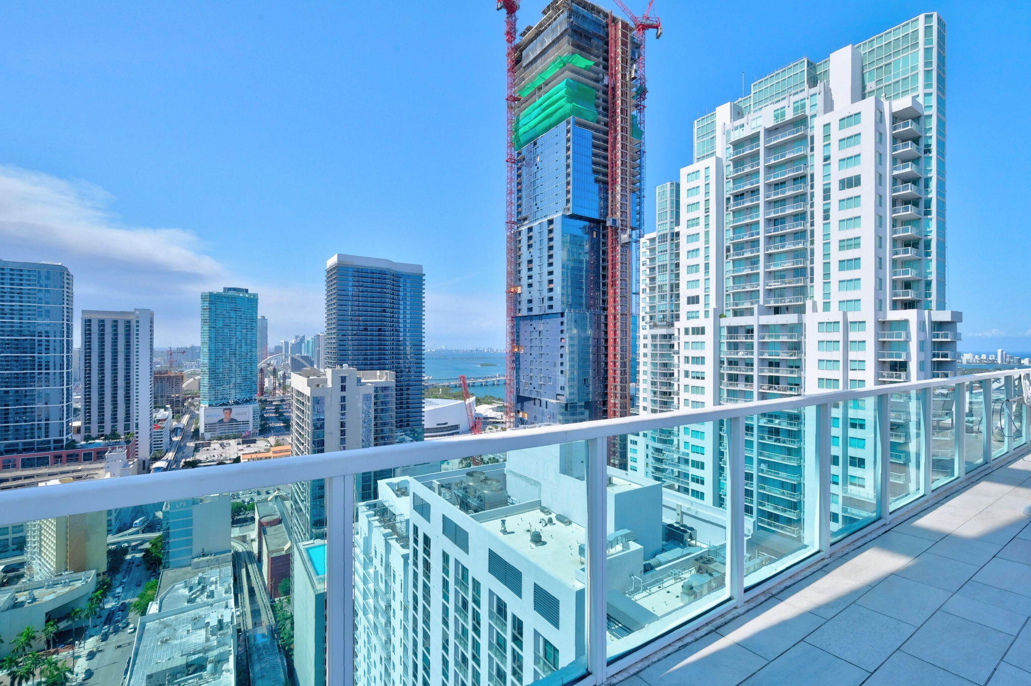 133 NE 2nd #1408, Miami FL 33132