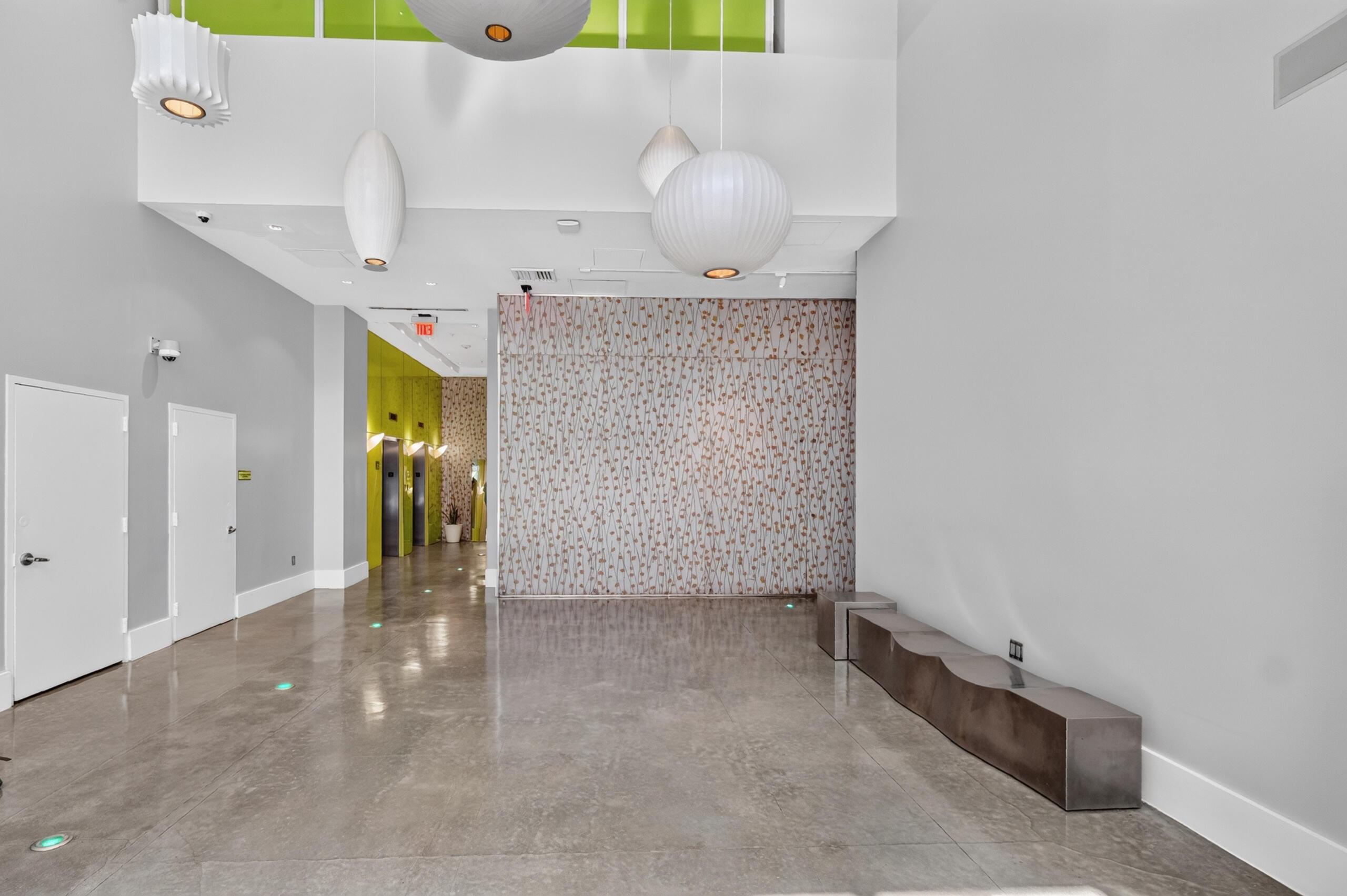 133 NE 2nd #1408, Miami FL 33132