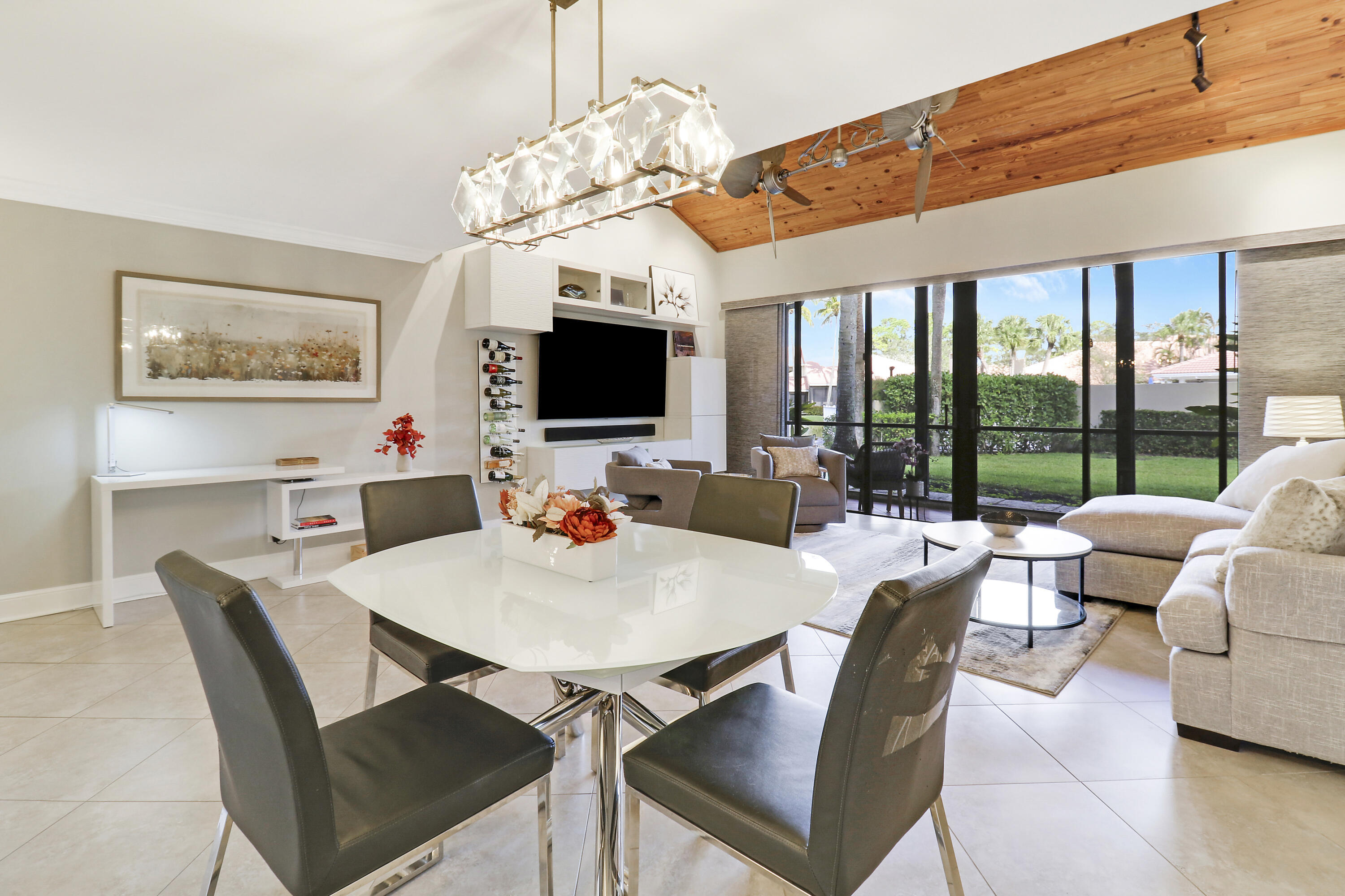 204 Old Meadow, Palm Beach Gardens FL 33418