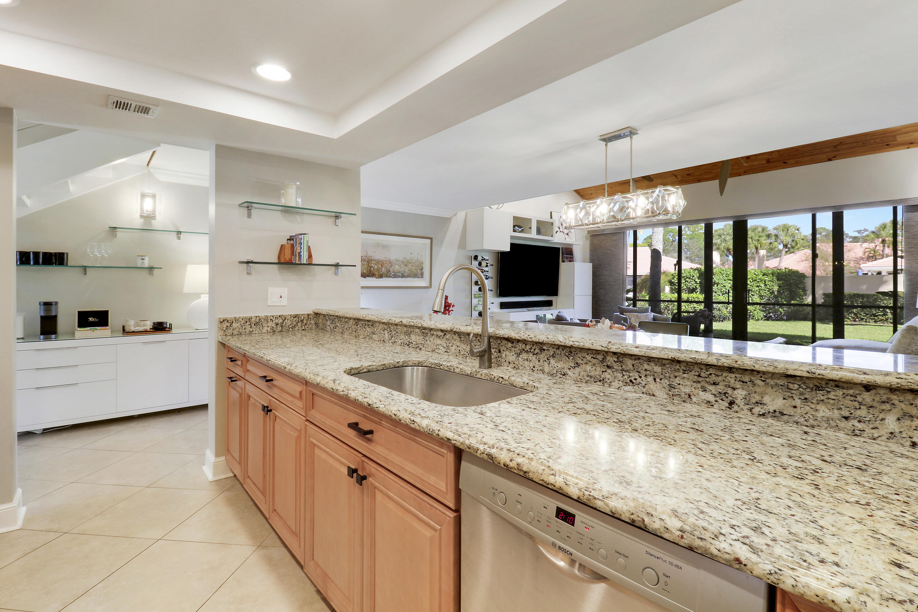 204 Old Meadow, Palm Beach Gardens FL 33418