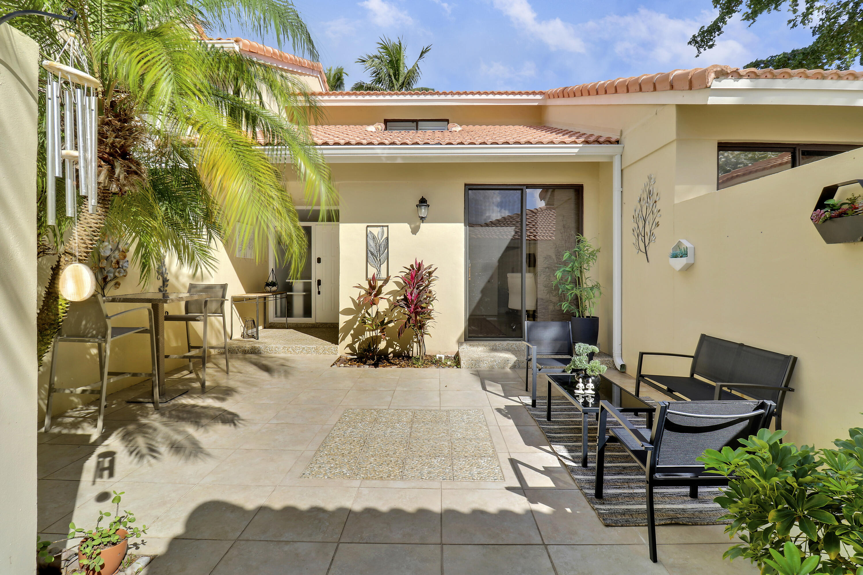 204 Old Meadow, Palm Beach Gardens FL 33418