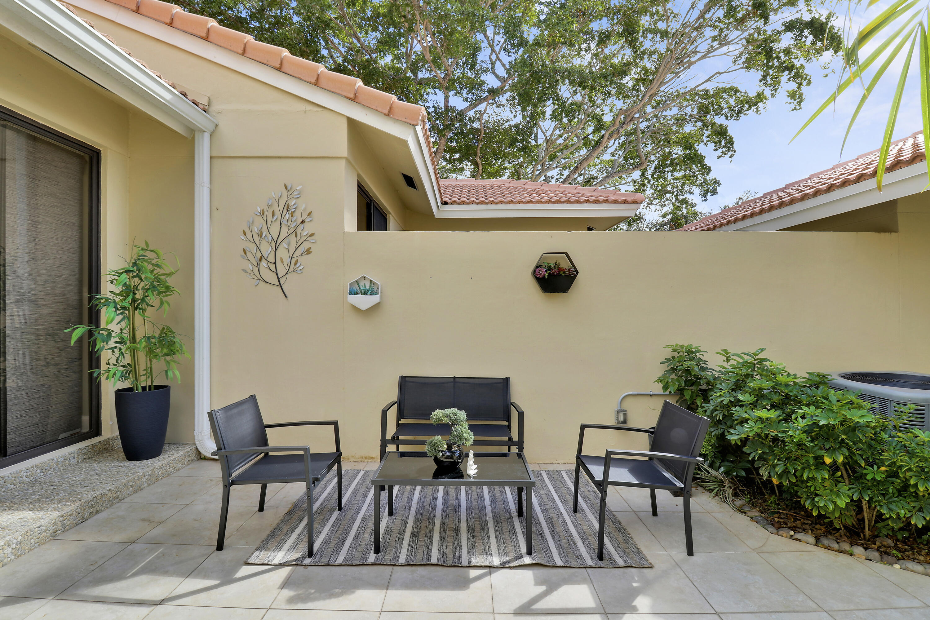 204 Old Meadow, Palm Beach Gardens FL 33418