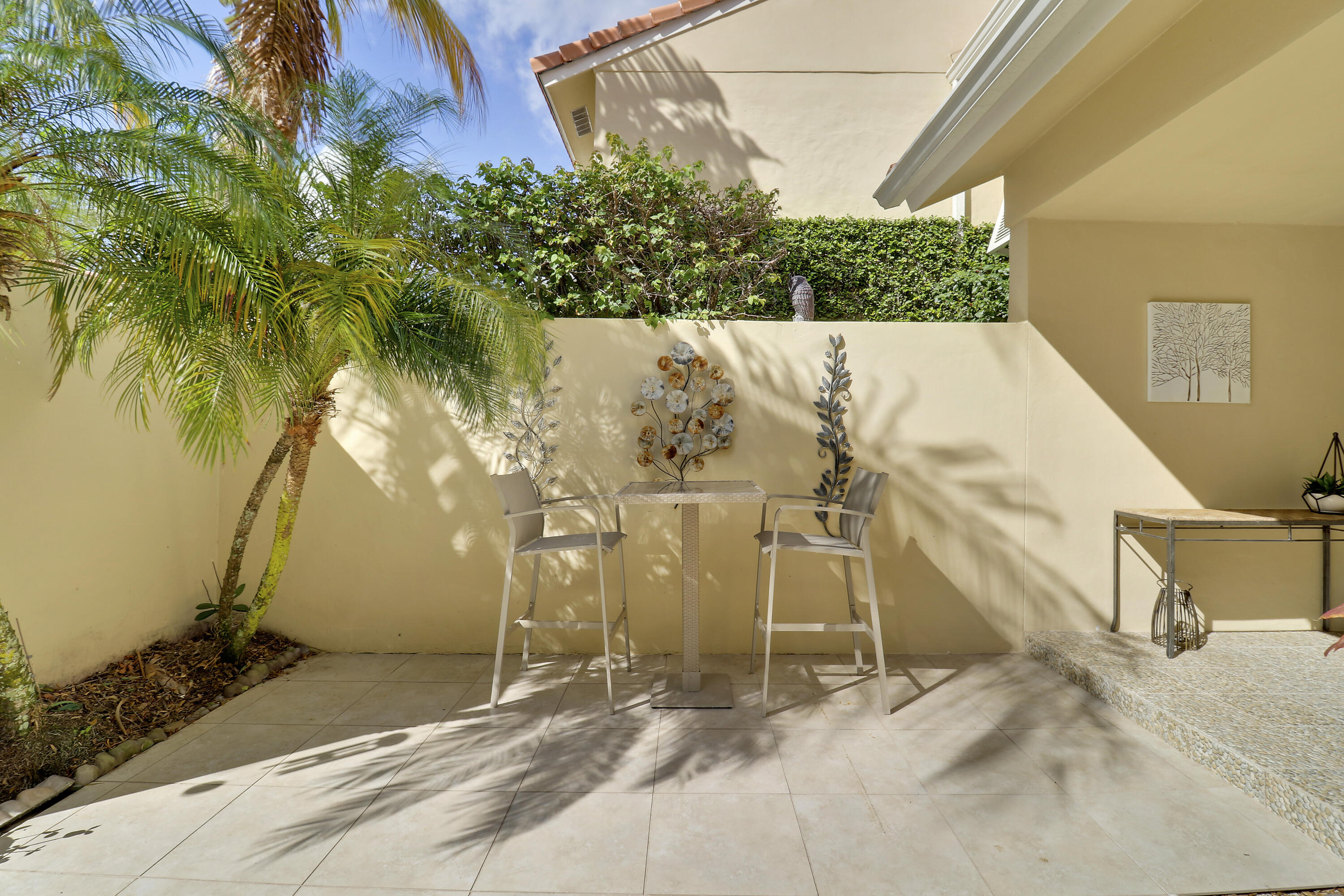 204 Old Meadow, Palm Beach Gardens FL 33418