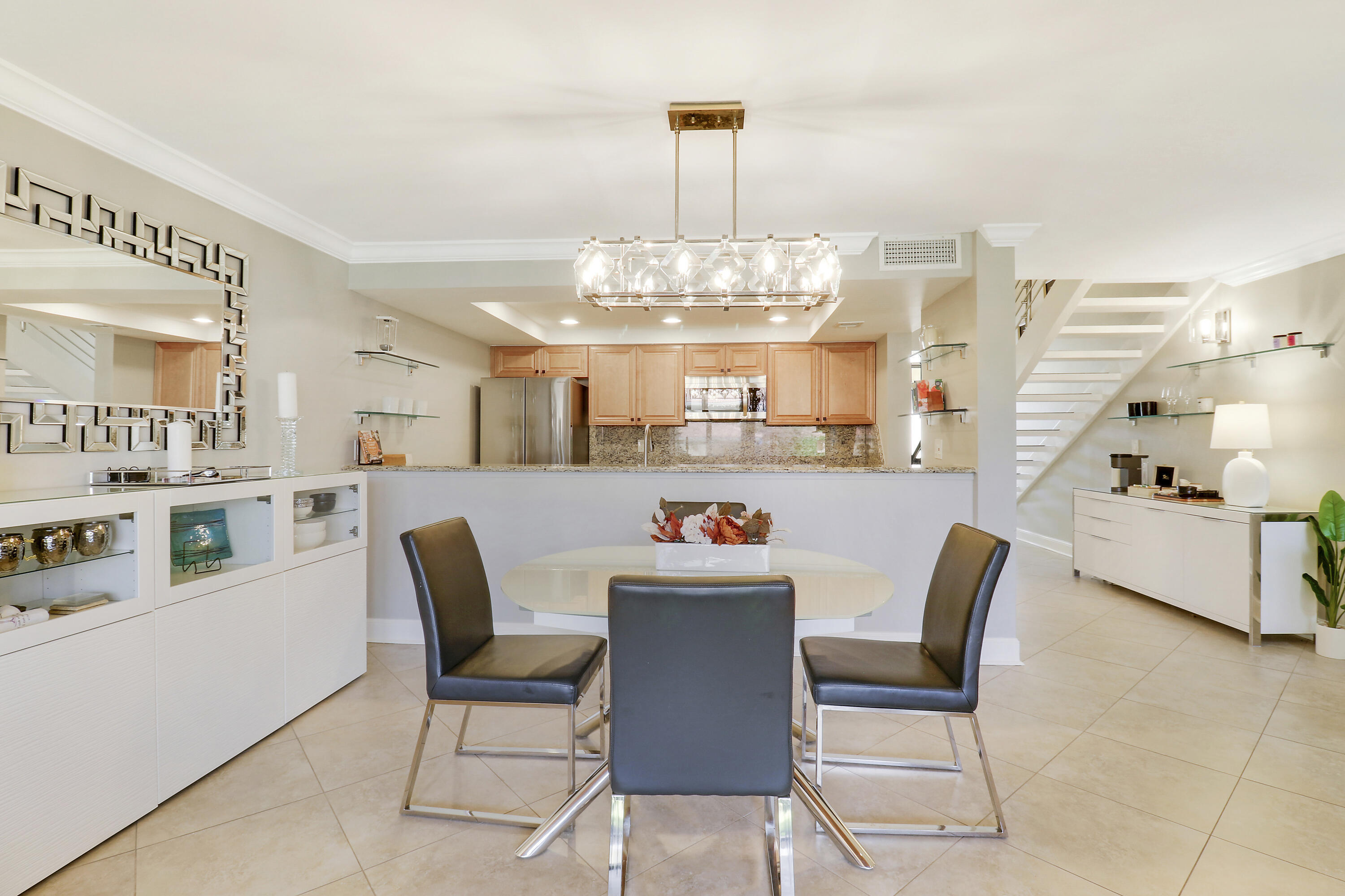 204 Old Meadow, Palm Beach Gardens FL 33418