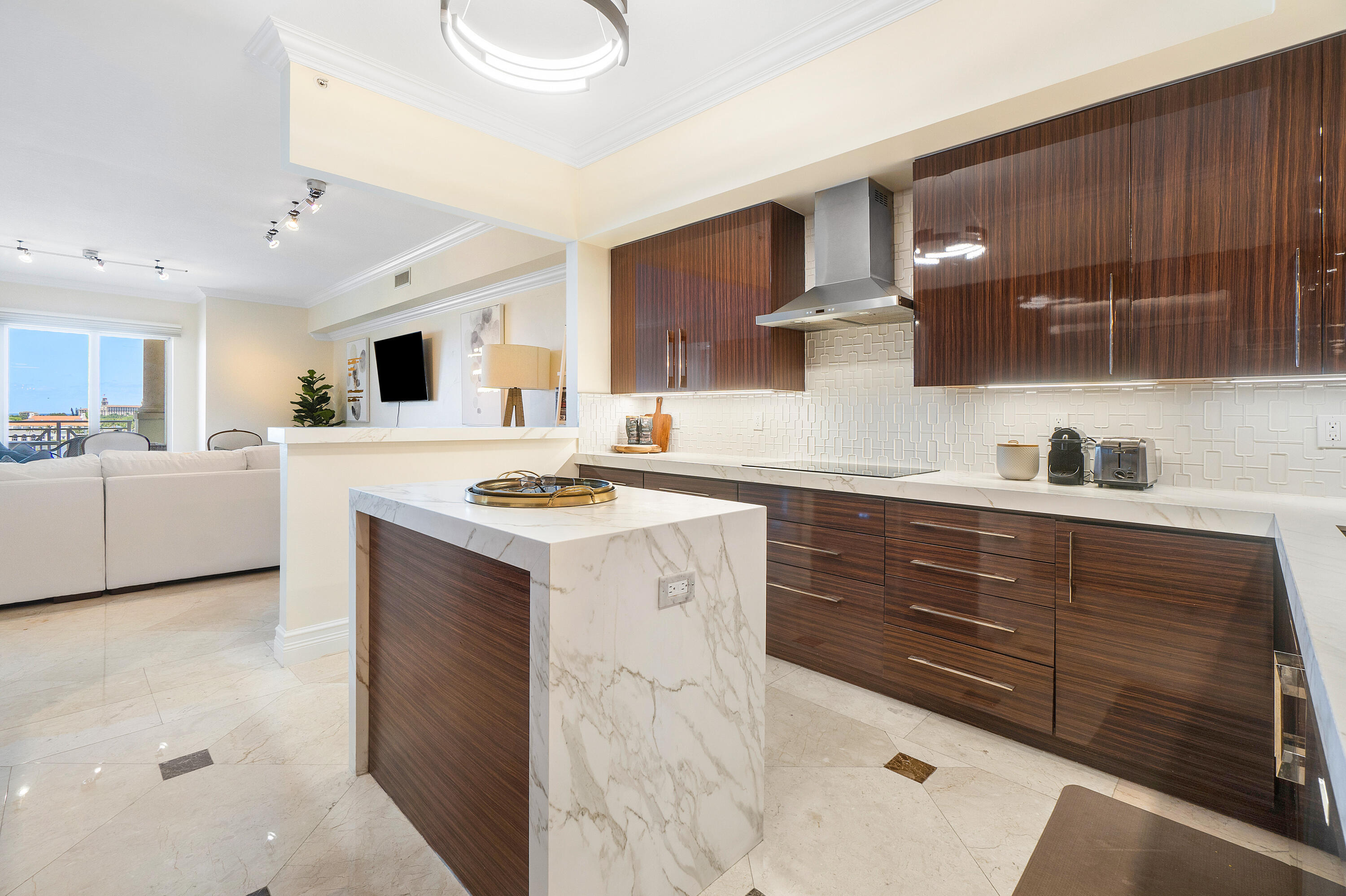 201 S Narcissus #605, West Palm Beach FL 33401