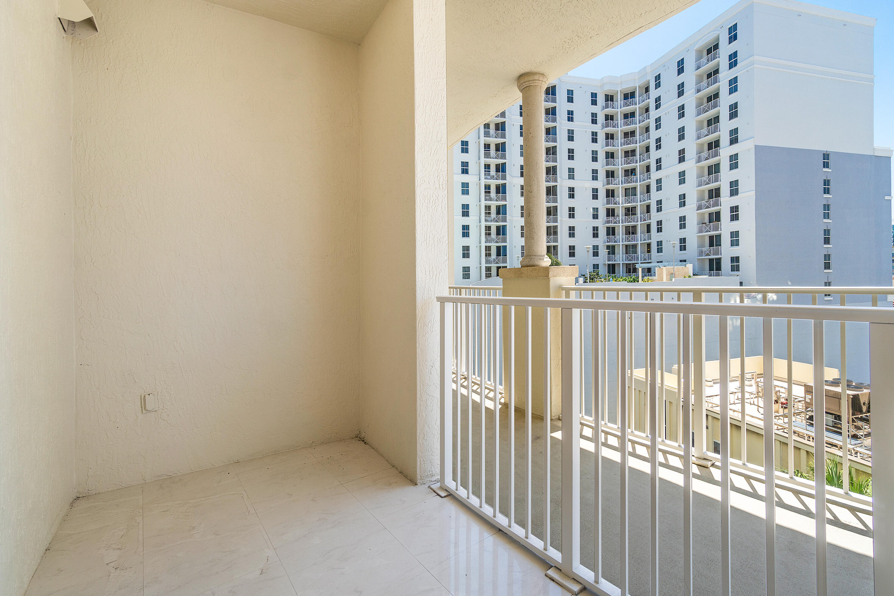 201 S Narcissus #605, West Palm Beach FL 33401