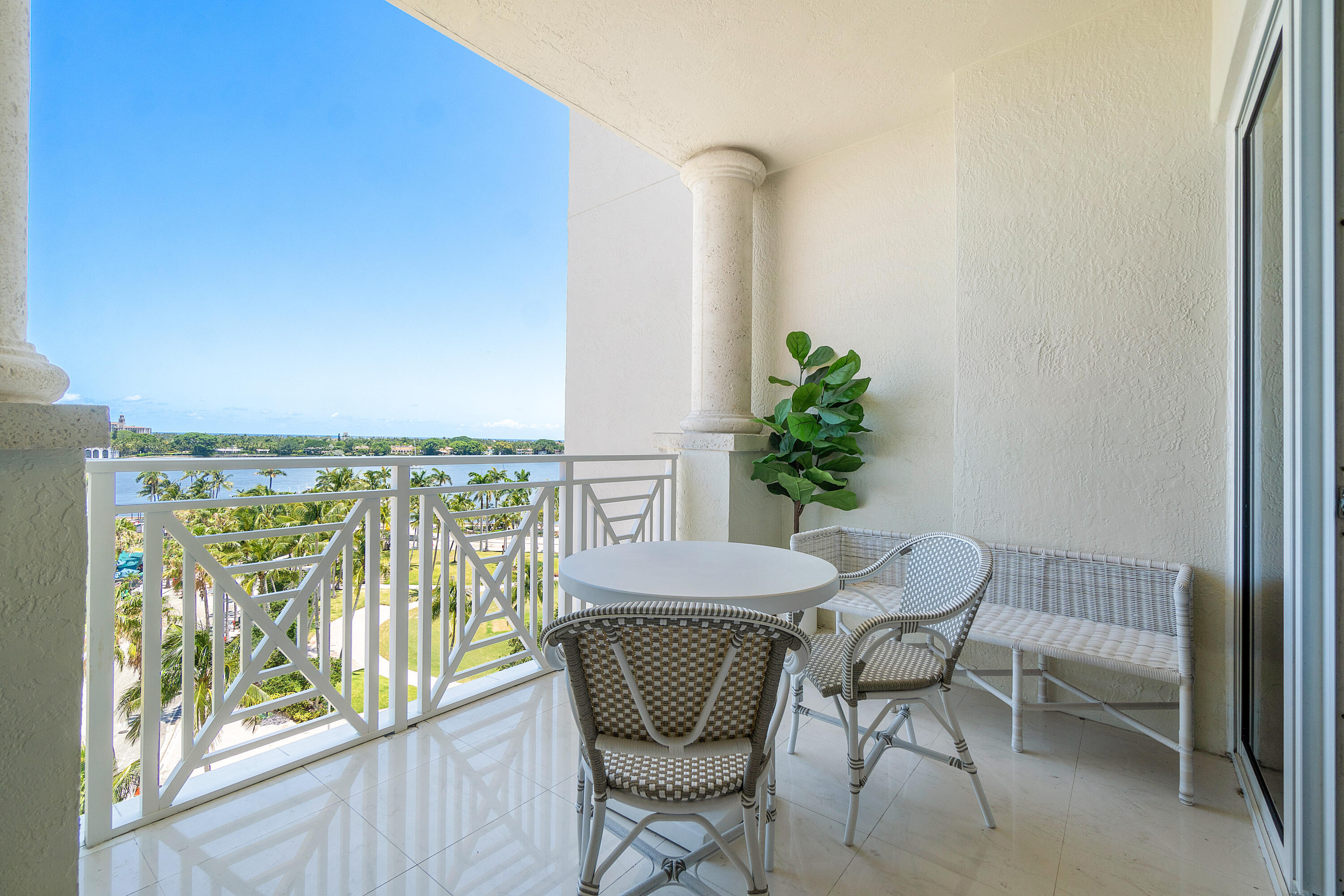 201 S Narcissus #605, West Palm Beach FL 33401