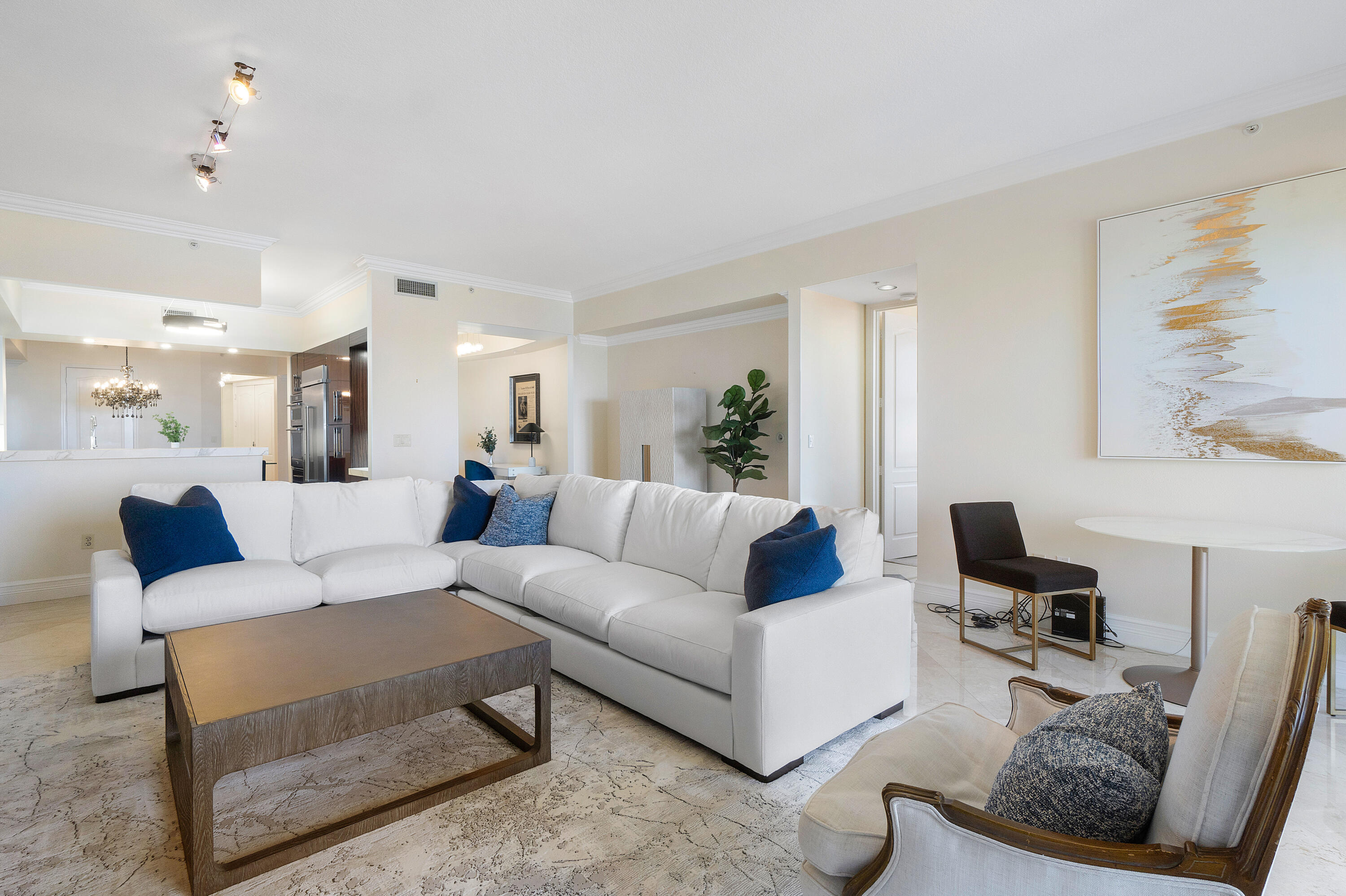 201 S Narcissus #605, West Palm Beach FL 33401