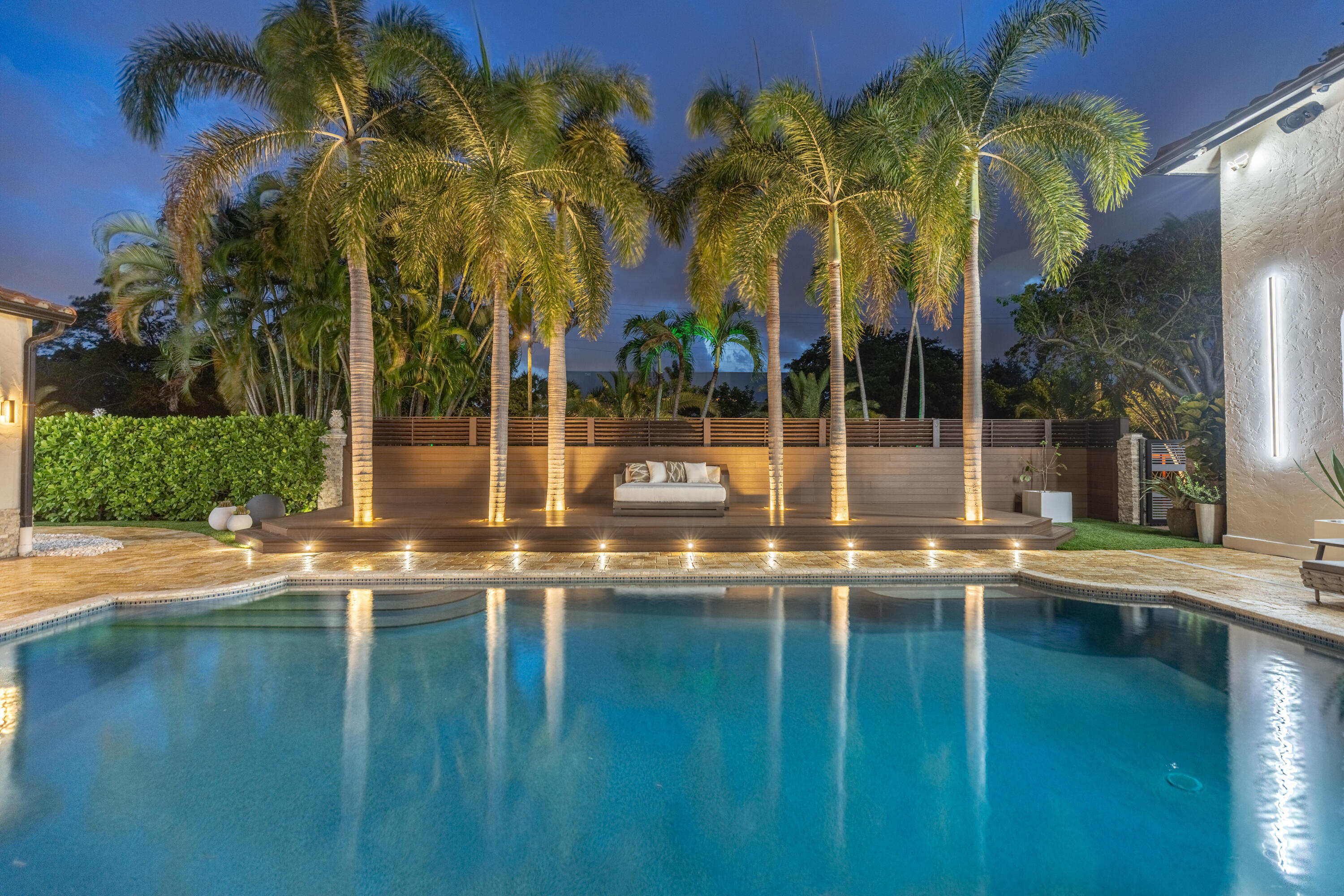 290 NW 6th, Boca Raton FL 33432
